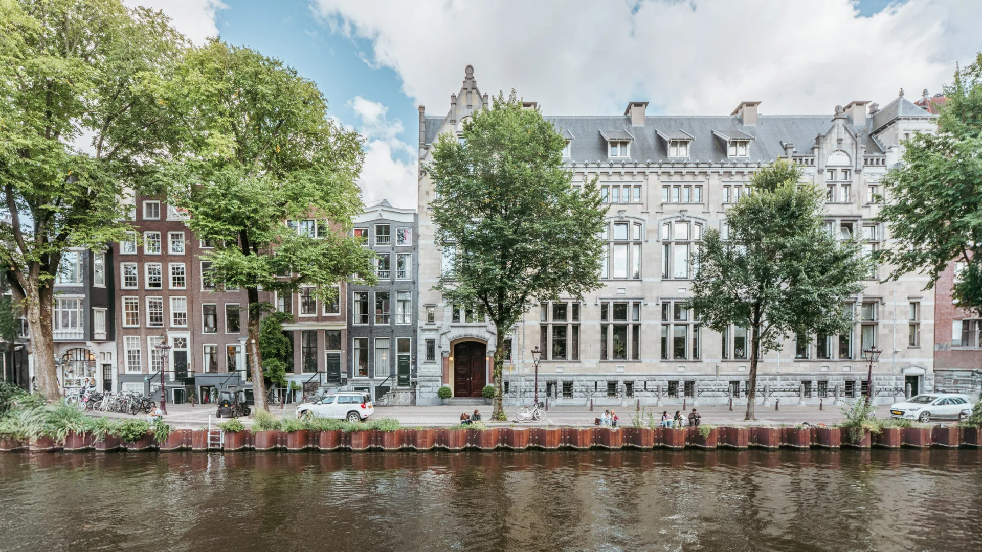 John de Mol zet zijn miljoenenappartement in Amsterdam te koop! Zie foto's 2