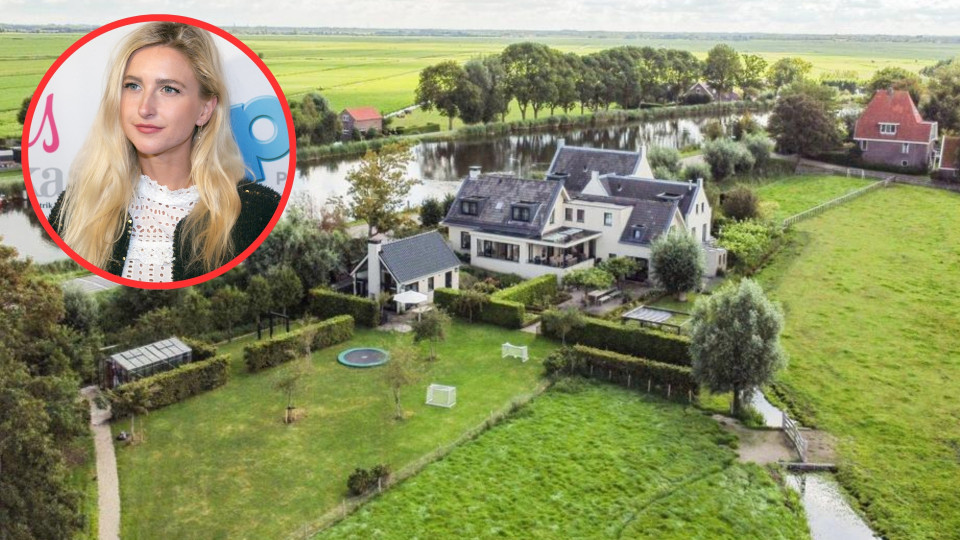 Influencer Vita Cleo Boers koopt indrukwekkende villa aan de Amstel. Zie foto’s