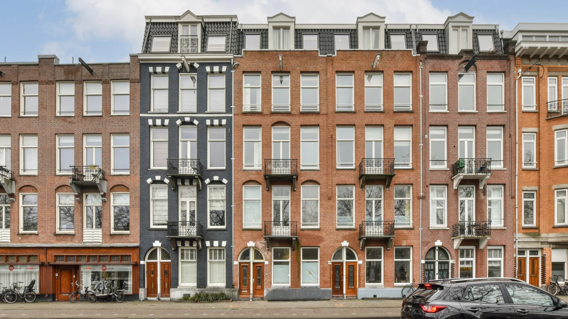 Thijs Boermans koopt zonder Anna Nooshin een eigen appartement. Zie foto’s 2