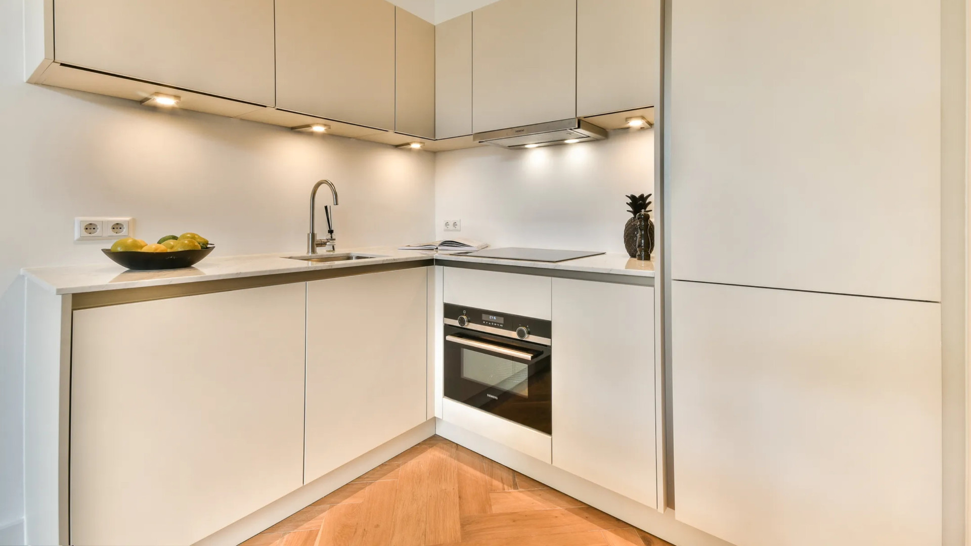 Thijs Boermans koopt zonder Anna Nooshin een eigen appartement. Zie foto’s 6