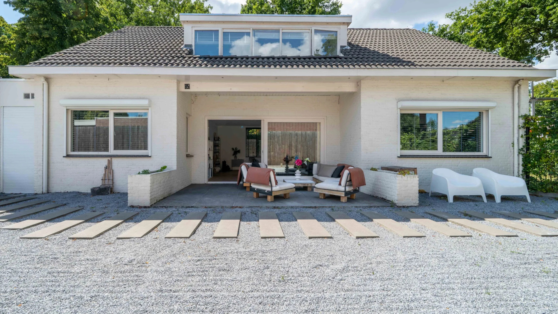 Zanger Gers Pardoel zet zijn riante villa te koop en gaat voor deze megawinst. Zie foto’s 10