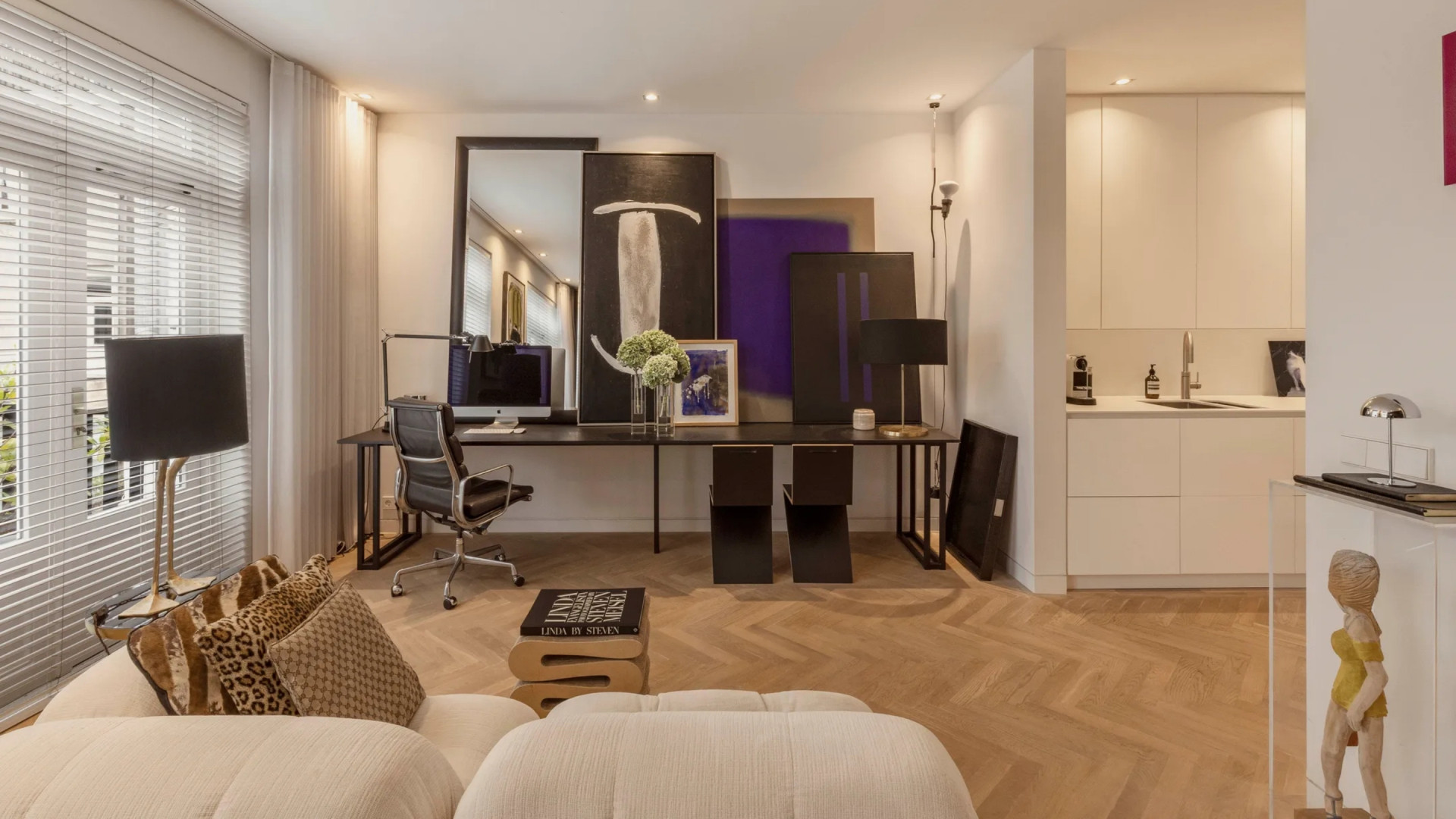 Topvisagist Leco van Zadelhoff zet zijn prachtige miljoenenappartement te koop. Zie foto’s 4