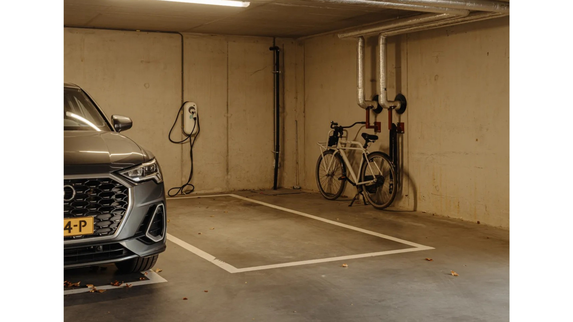 Jaap Jongbloed koopt dit prachtige grachtenappartement met privéparkeerplaats. Zie foto’s 10