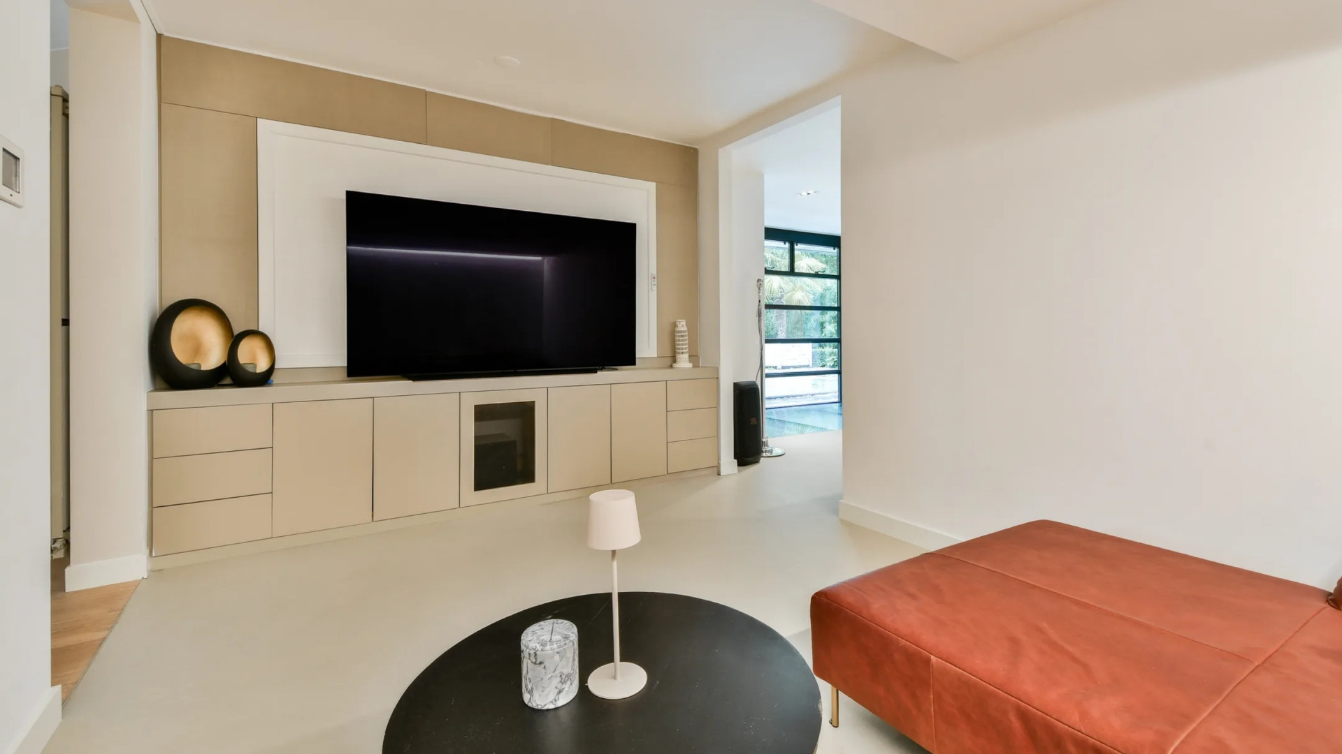 Voormalige villa van Gordon te koop voor een prijs waarvan hij kon dromen. Zie foto’s 4
