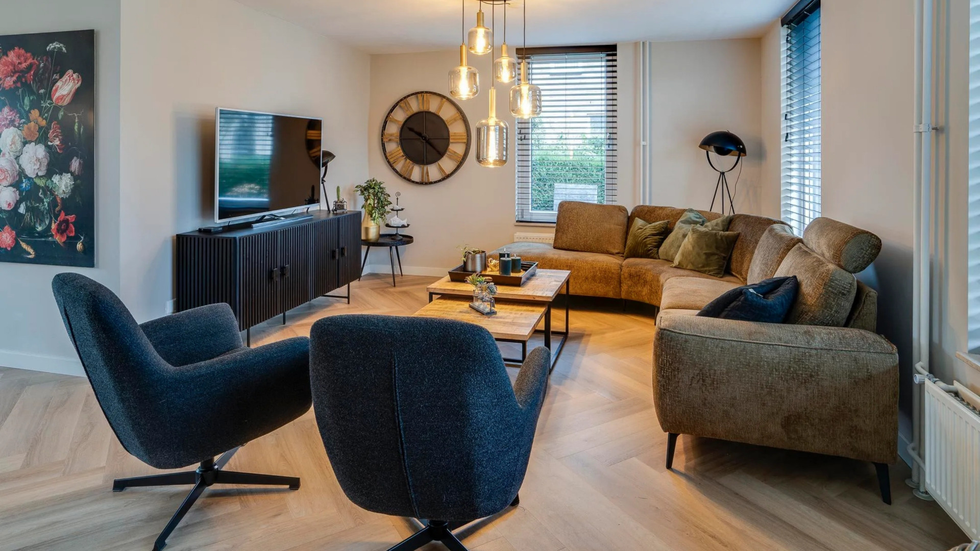 Nienke Wijnhoven, vermeend slachtoffer van Jeroen Rietbergen, koopt luxe vrijstaande villa. Zie foto’s 3