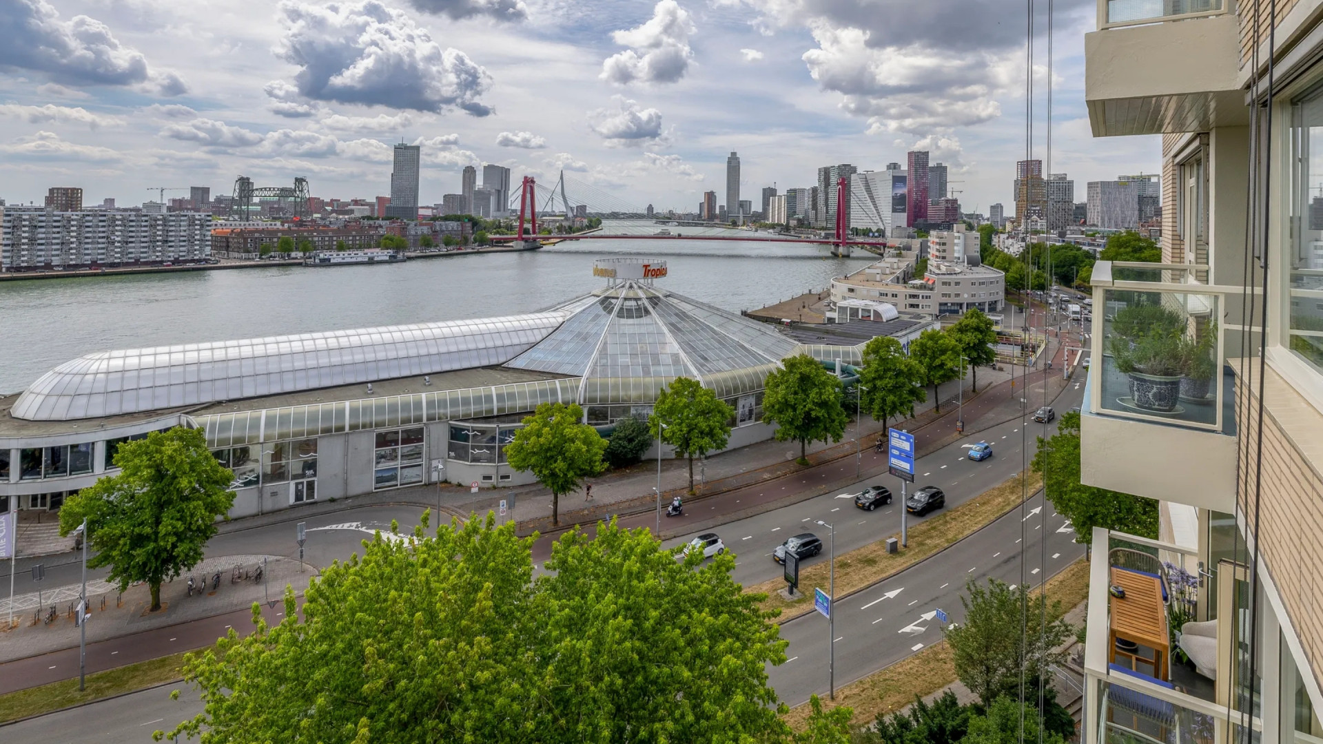 Herman den Blijker koopt appartement in Rotterdam met adembenemend uitzicht. Zie foto’s 4