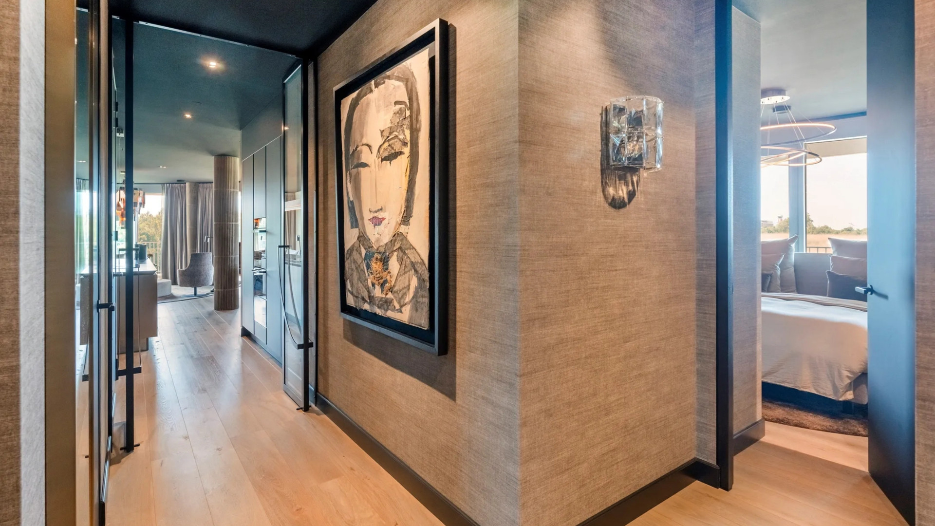 Ruth Jacott zet haar op landgoed gelegen luxe appartement in Rotterdam te koop. Zie foto’s 5