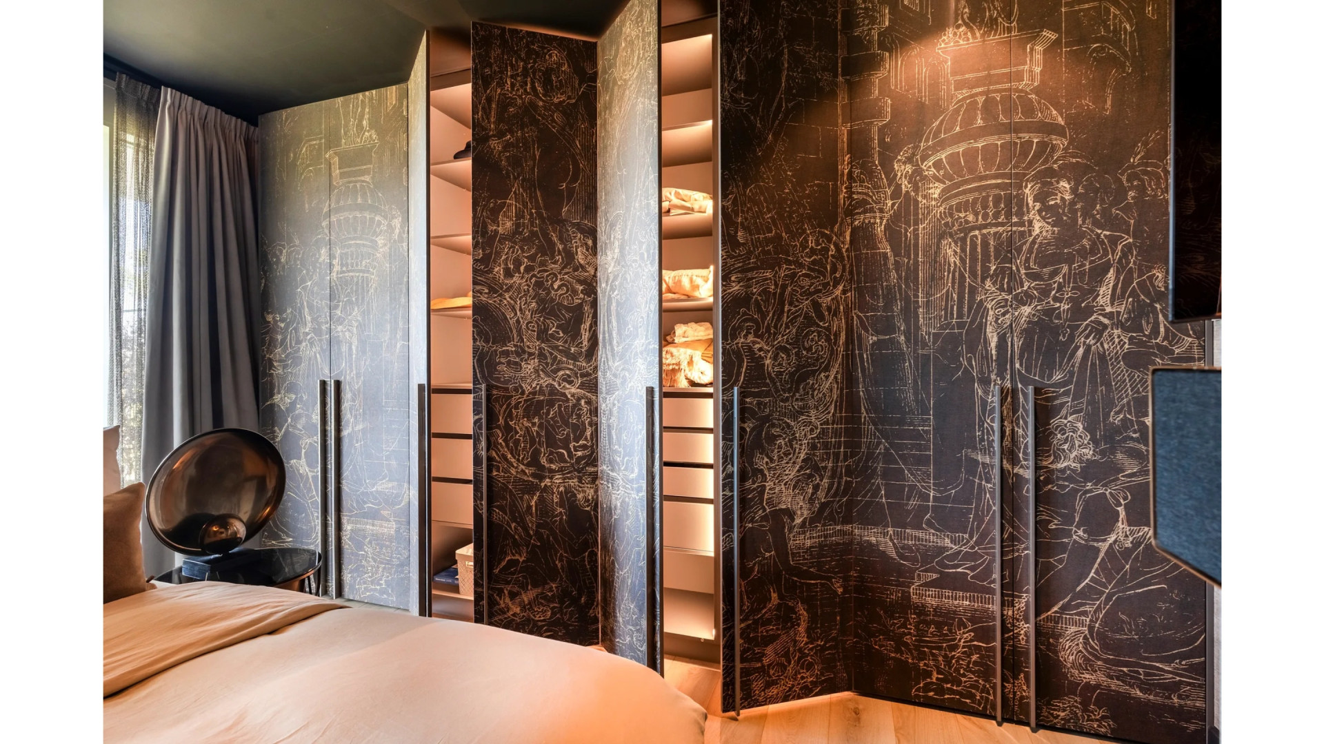 Ruth Jacott zet haar op landgoed gelegen luxe appartement in Rotterdam te koop. Zie foto’s 7
