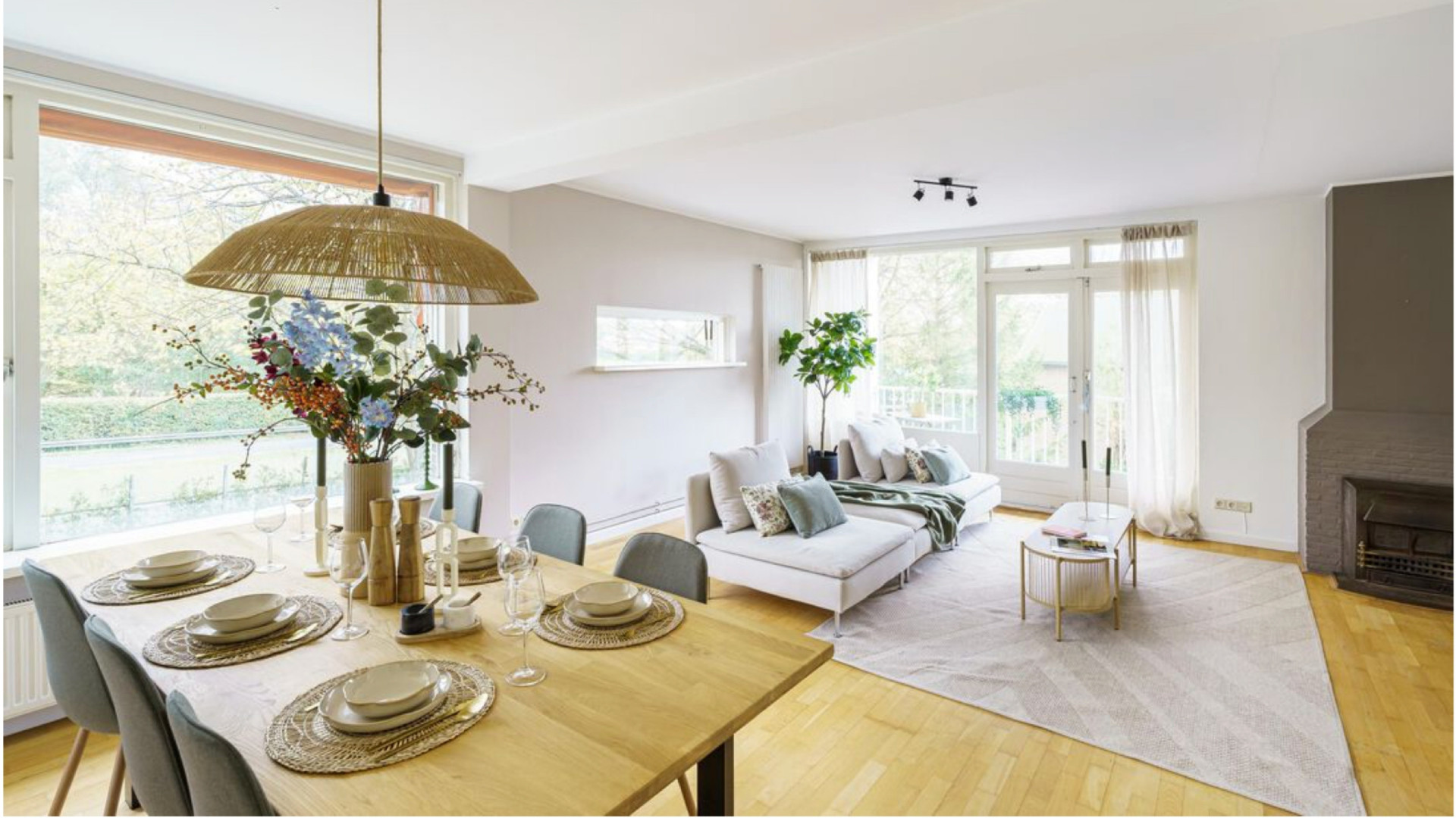 Shownieuws-presentatrice Tooske Ragas zet haar appartement te koop. Zie binnenfoto’s 4