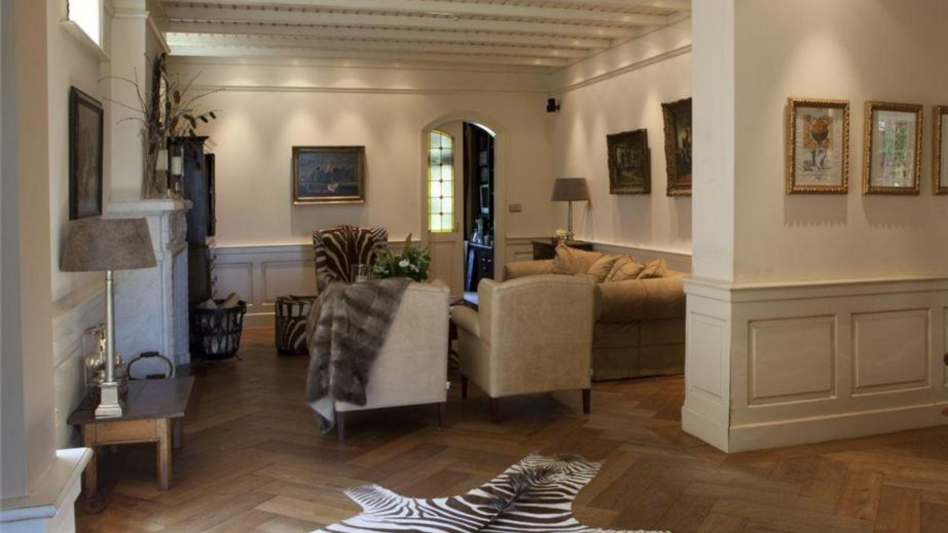 Binnenkijken bij Dick Advocaat, de man die Curaçao naar het WK Voetbal bracht! Zie foto's 5