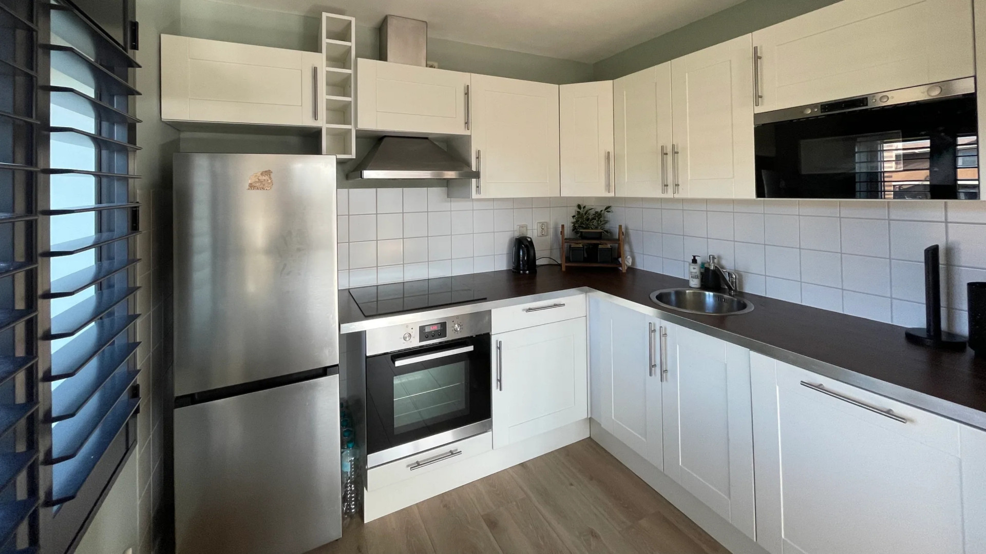 Wordt dit het liefdesnestje van zangeres Stefania en Flemming? Zie foto’s 4