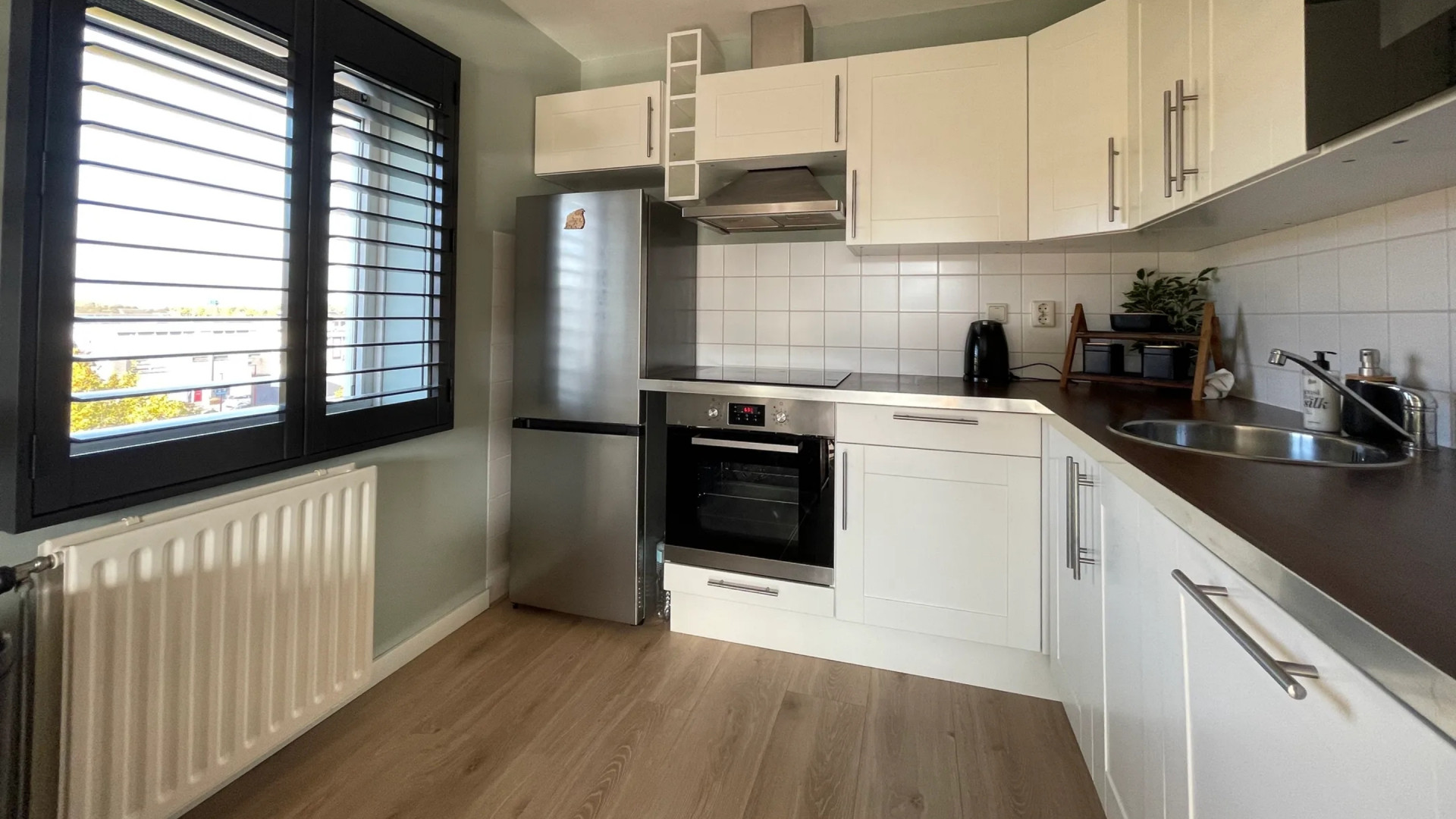 Wordt dit het liefdesnestje van zangeres Stefania en Flemming? Zie foto’s 5