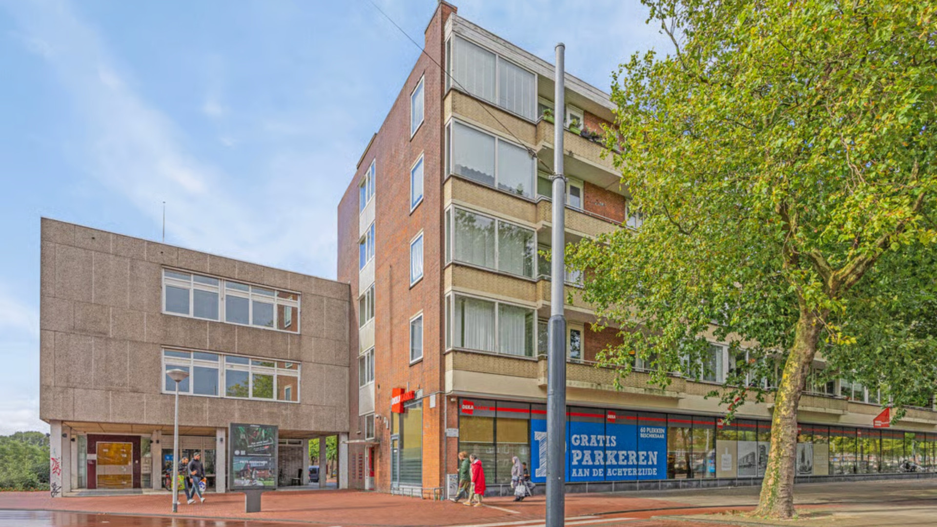 Khalid Kasem, gevallen advocaat en co-producent van de Hanslers zet zijn appartement te koop. Zie foto’s 2