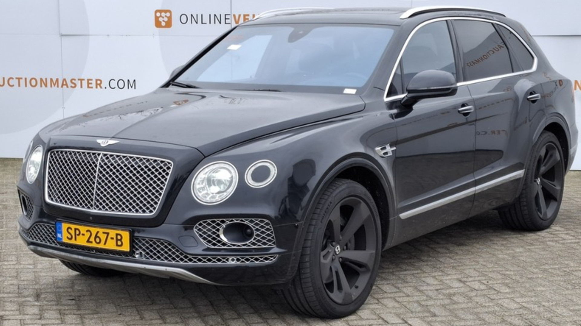 Belastingdienst veilt deze peperdure Bentley van Ali B. Volg hier het bieden! 2
