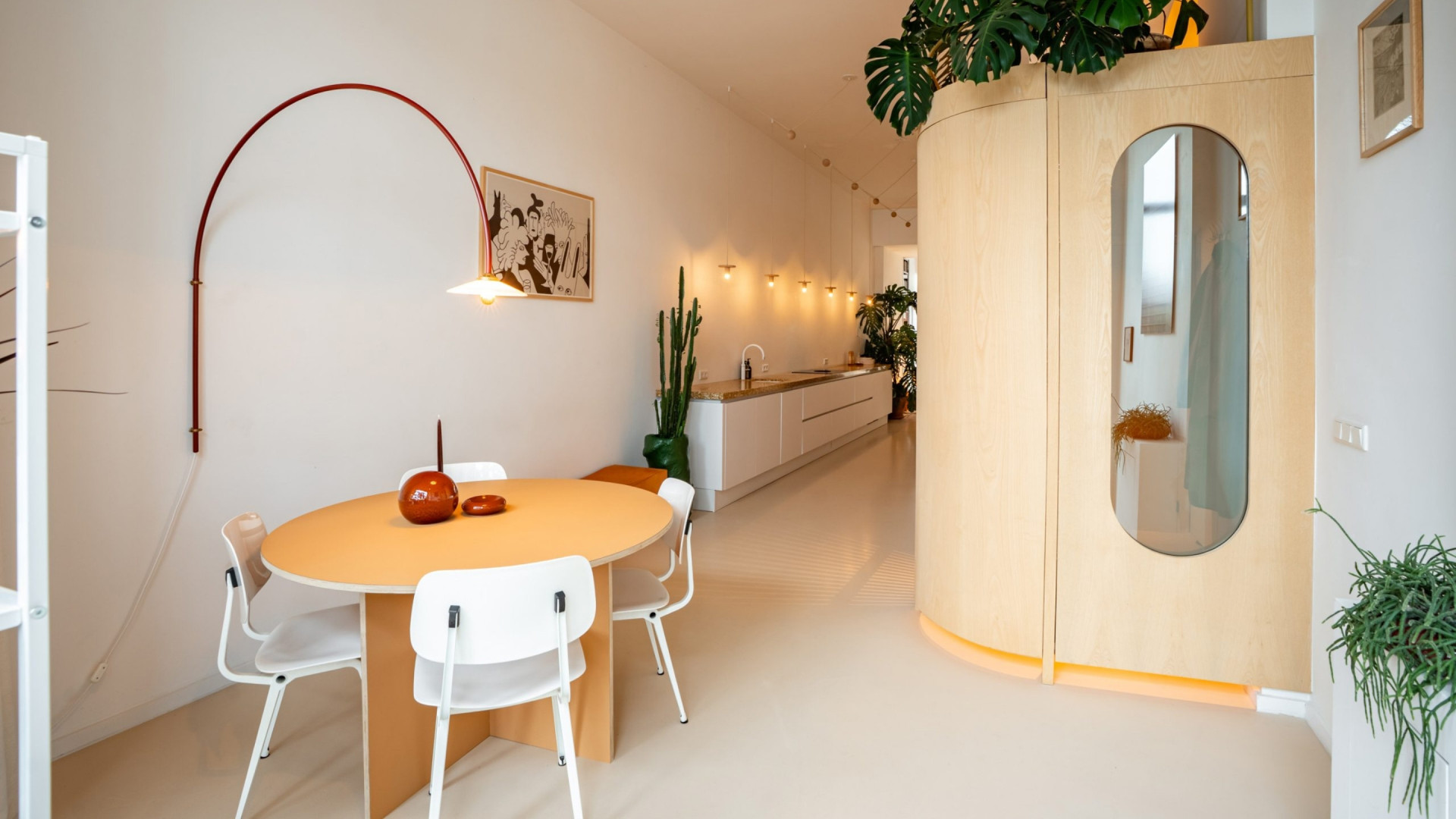 Deze zeer bekende NOS Journaal-presentator zet zijn Rotterdamse woning te koop. Zie foto’s 3