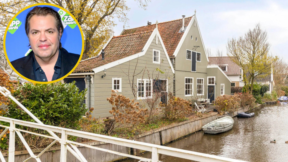 TV-presentator en programmamaker Frank Evenblij zet zijn grachtenpand in Broek in Waterland te koop. Zie foto’s