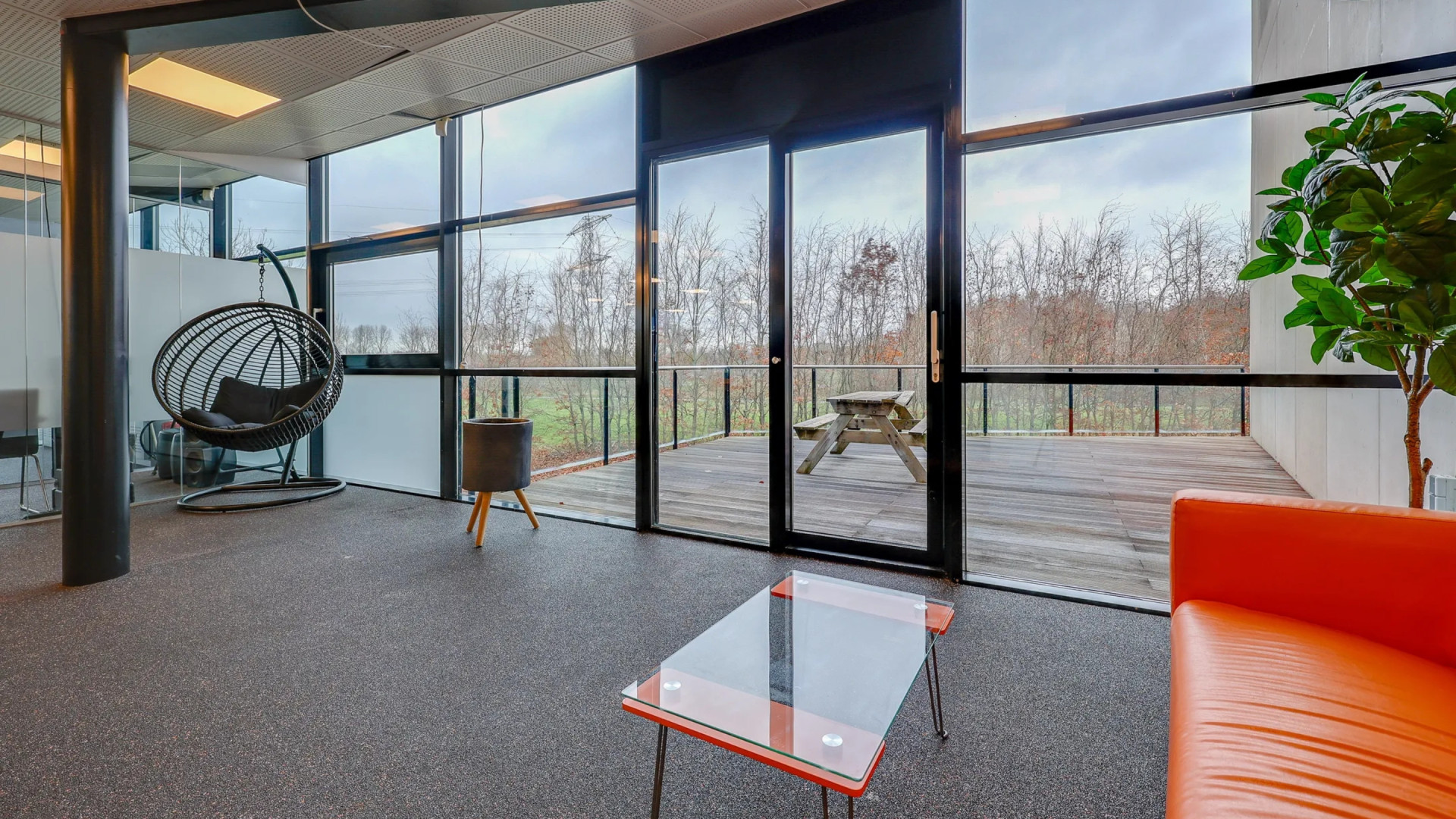 Ali B zet met pijn in zijn hart zijn pand te koop. Zie foto’s 4