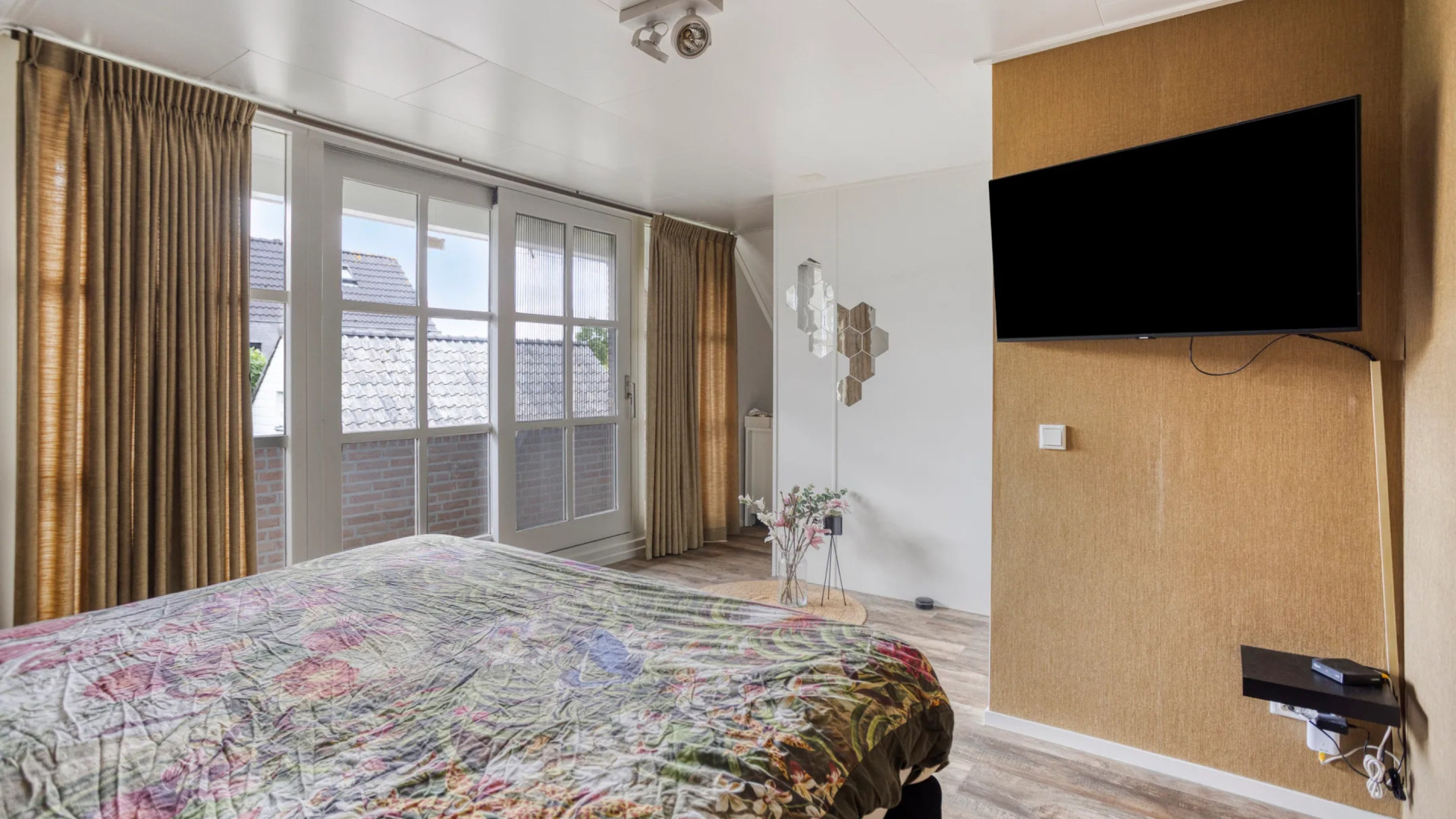 Harrie Lavreysen, net verkozen tot Sportman van het Jaar 2025, koopt deze prachtige vrijstaande woning. Zie foto’s 7