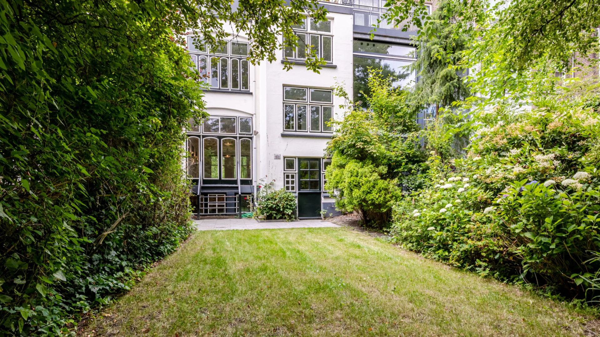 Dit is het nieuwe droompaleis van ex K3 Klaasje Meijer! Zie foto's 10