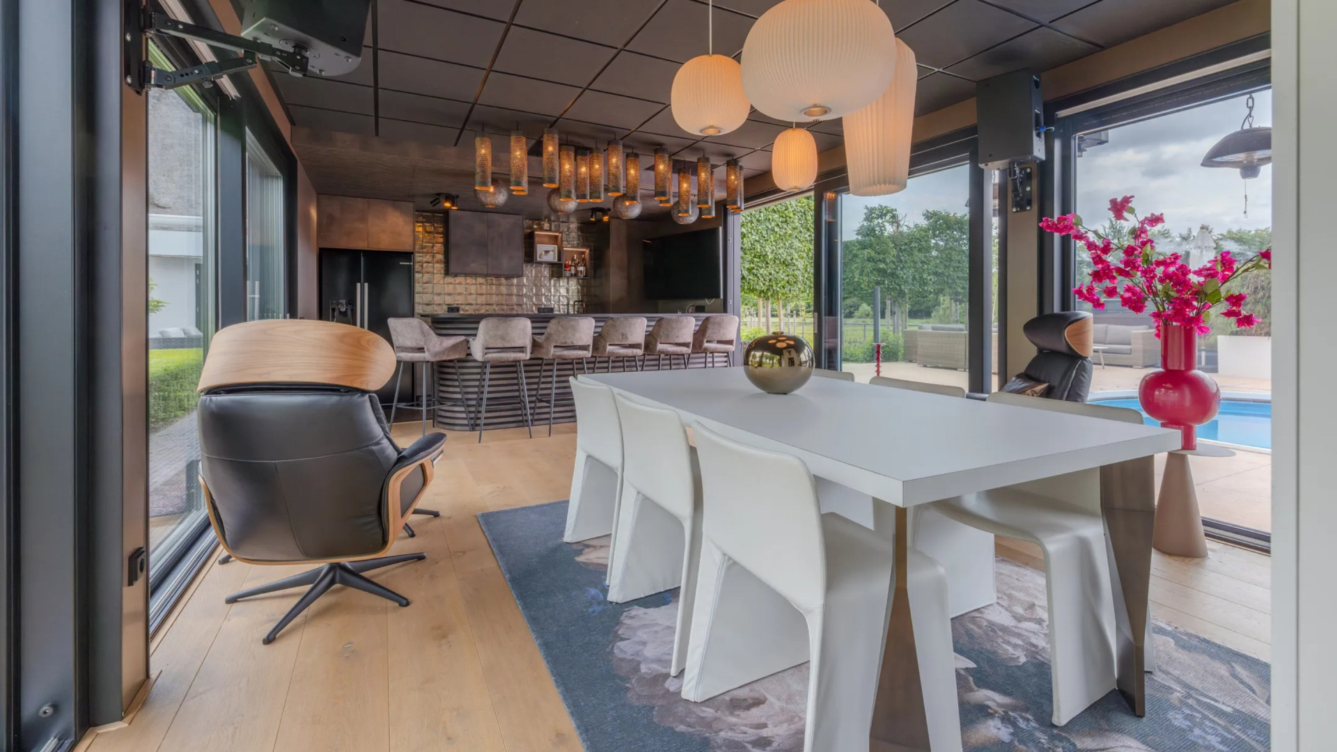 Dit wordt het miljoenen liefdesnestje van Jutta Leerdam en Jake Paul. Zie foto’s 10