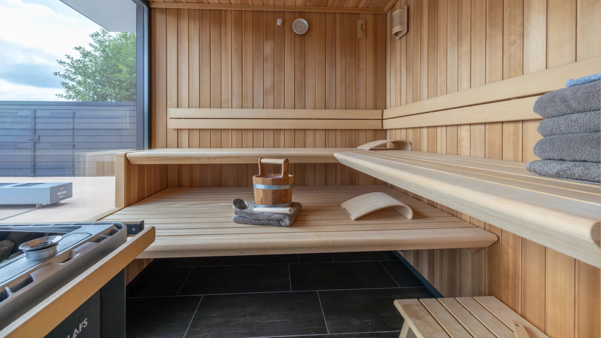 Dit wordt het miljoenen liefdesnestje van Jutta Leerdam en Jake Paul. Zie foto’s 11