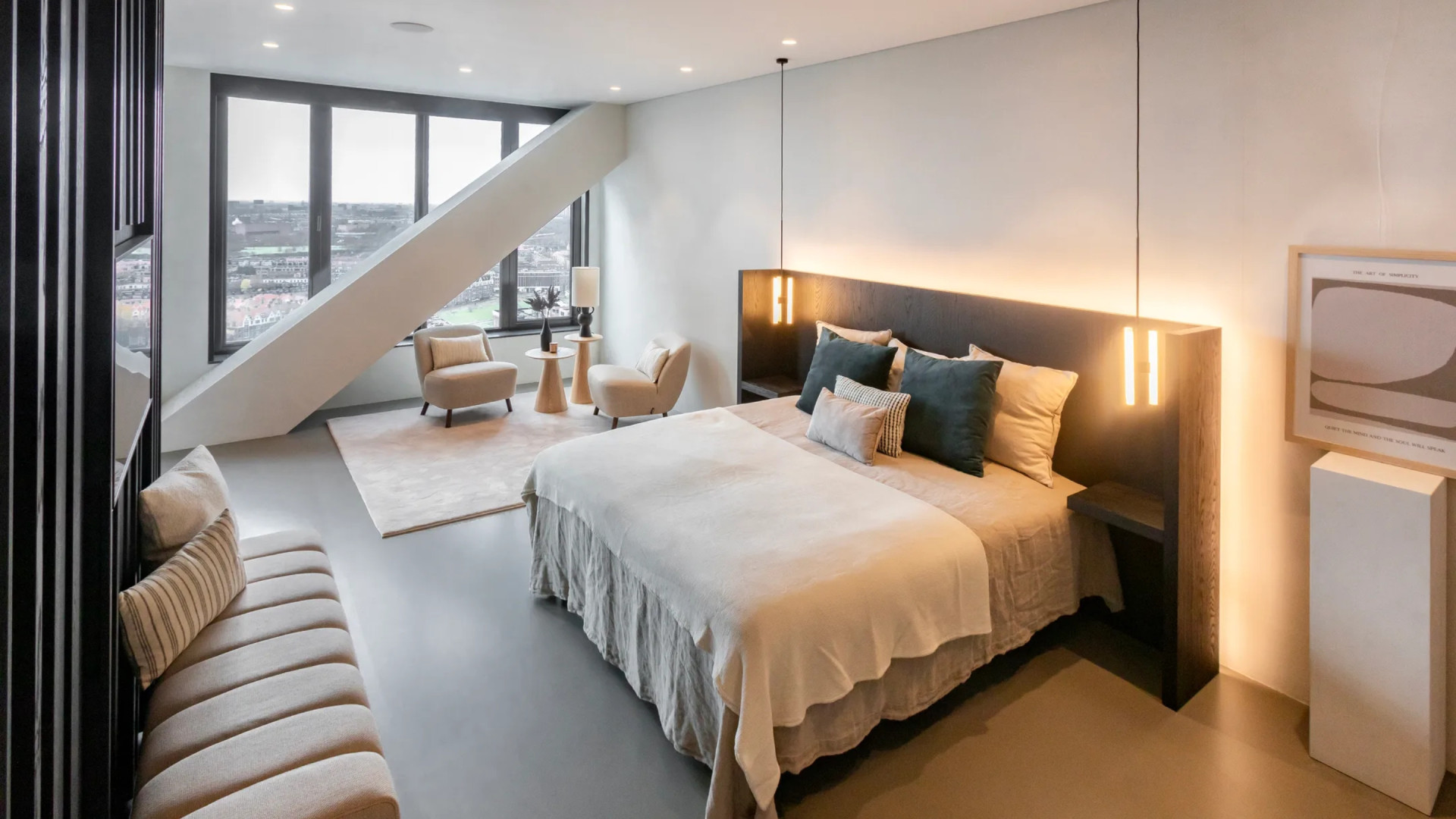 Antoon, vriend van prinses Alexia, koopt miljoenenappartement met adembenemend uitzicht. Zie foto’s 8