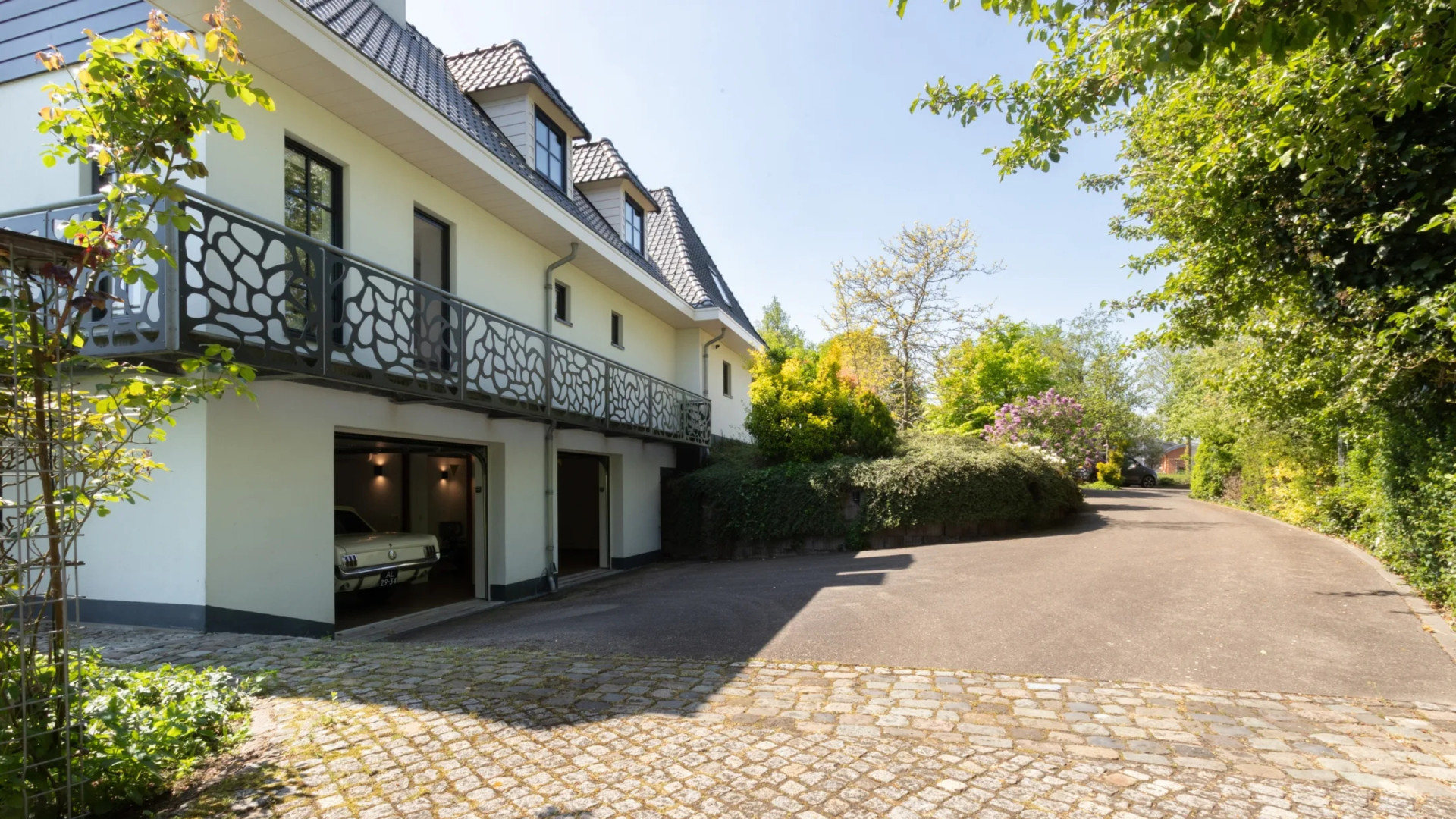 Radio 538-dj Frank Dane koopt indrukwekkende miljoenenvilla in Zoeterwoude. Zie foto’s 7