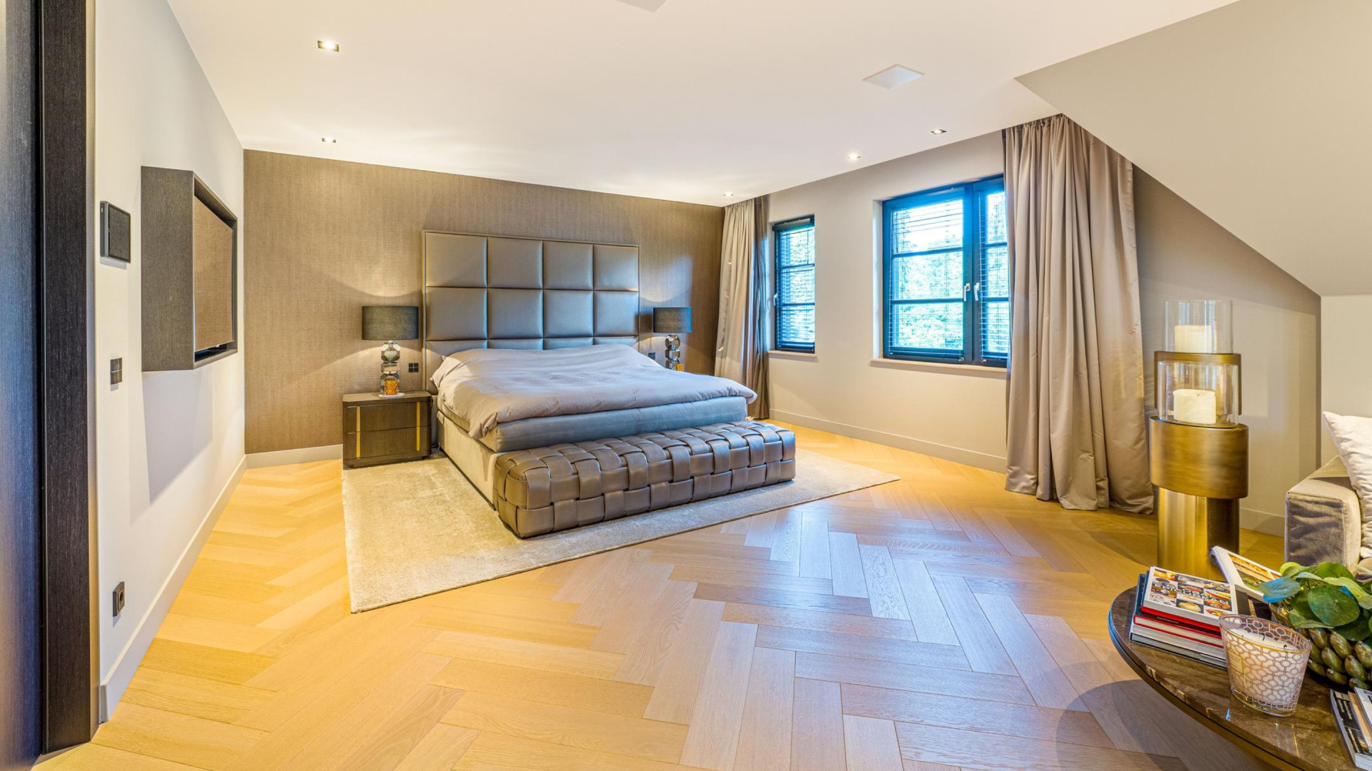 Eelko van Kooten zet zijn miljoenenvilla in de Gouden Driehoek van Blaricum te koop. Zie foto’s 7