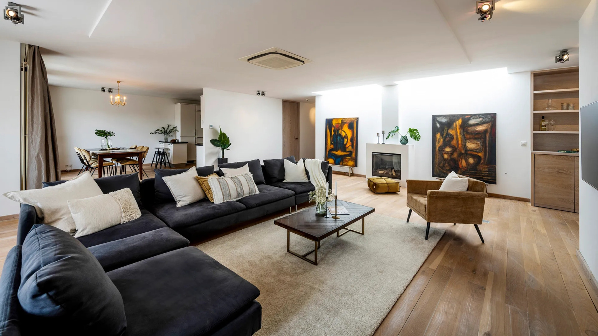 André van Duin koopt tweede miljoenenappartement in Laren. Zie foto’s 2