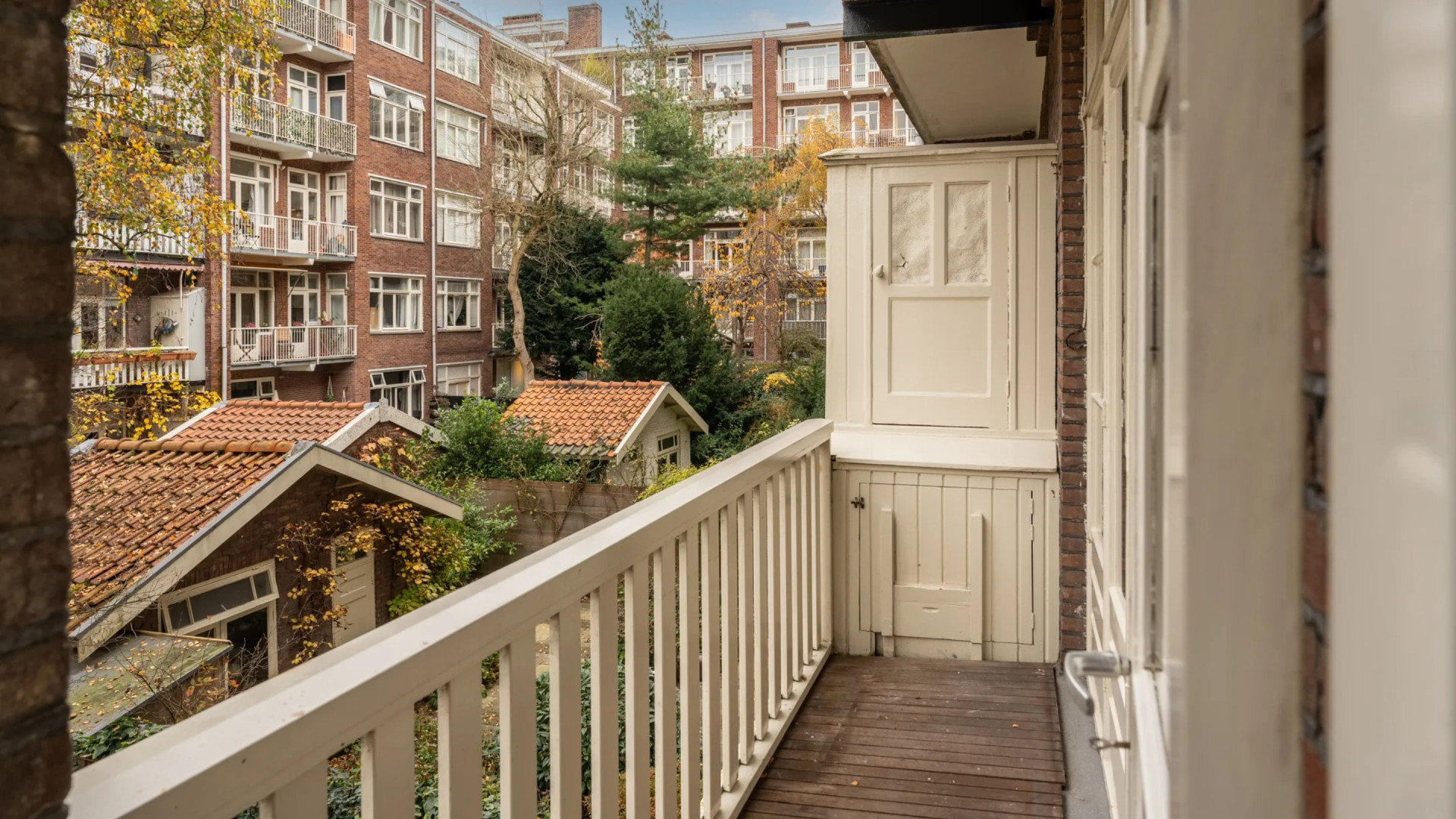 Bridget Maasland koopt prachtig appartement mét studio in Amsterdam. Zie foto’s 11