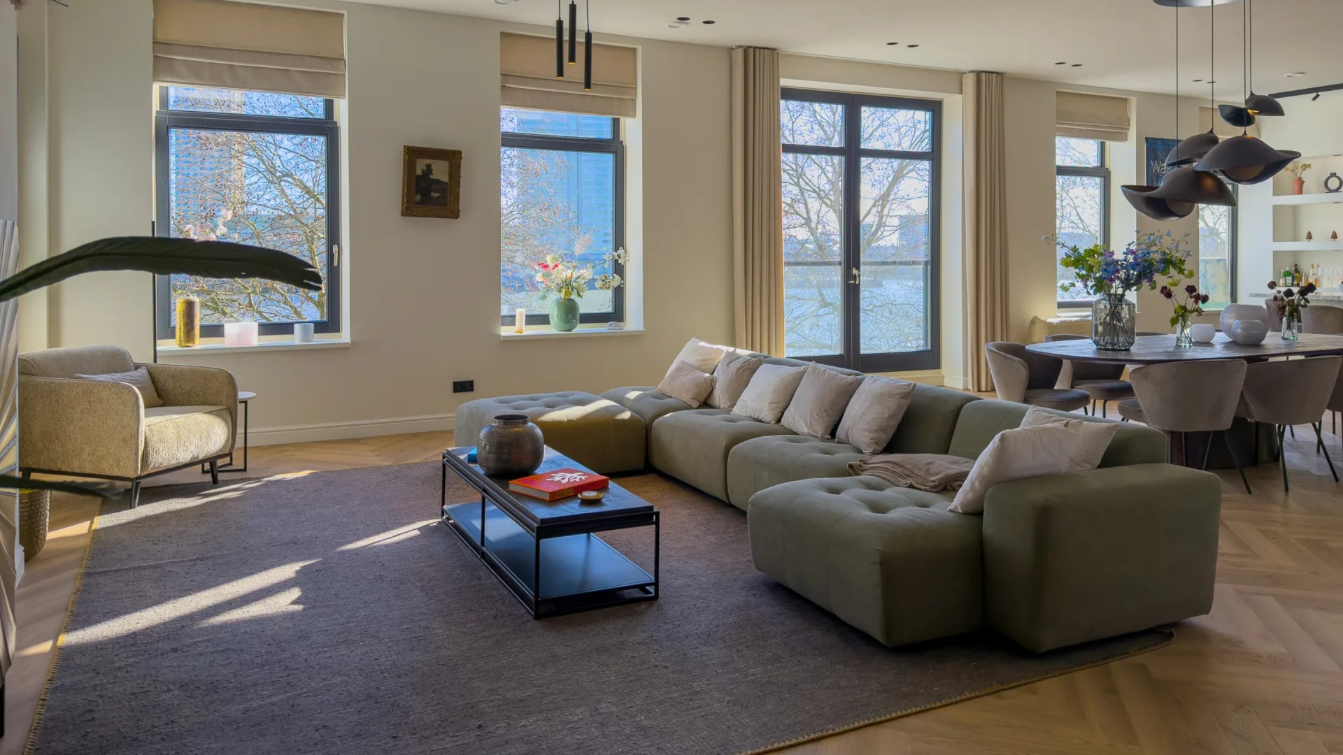 Erland Galjaard, echtgenoot van Wendy van Dijk, zet zijn luxe appartement aan de Maas in Rotterdam te koop. Zie foto’s 3