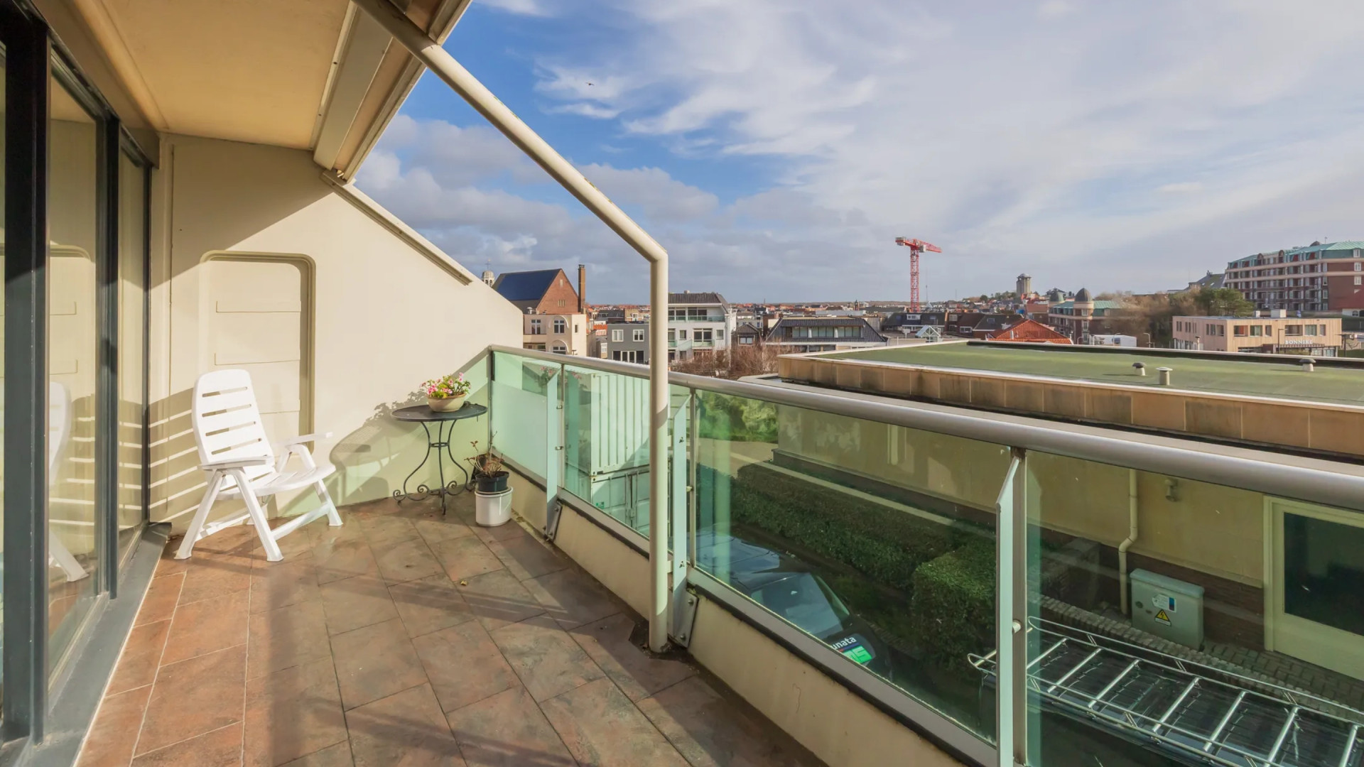 Tineke Schouten koopt luxe appartement in Noordwijk aan zee. Zie foto’s 9