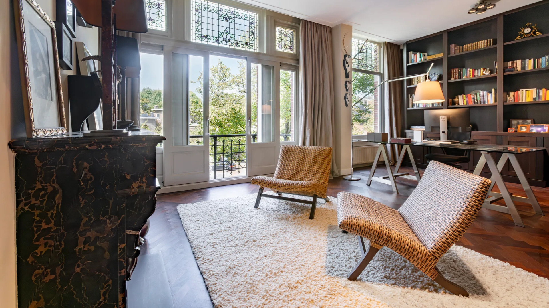 Prins Maurits zet zijn statige pand aan het Vondelpark te koop. Zie foto’s 9