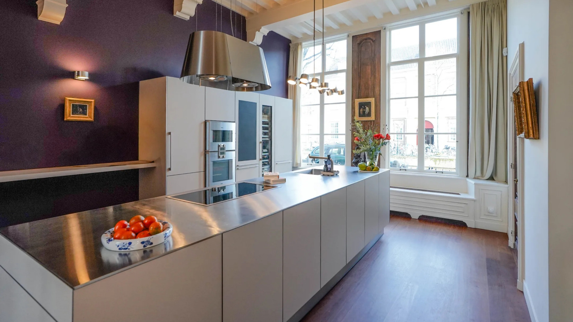 Voormalige studentenwoning prinses Beatrix nu te koop voor miljoenen euro's. Zie foto's 3