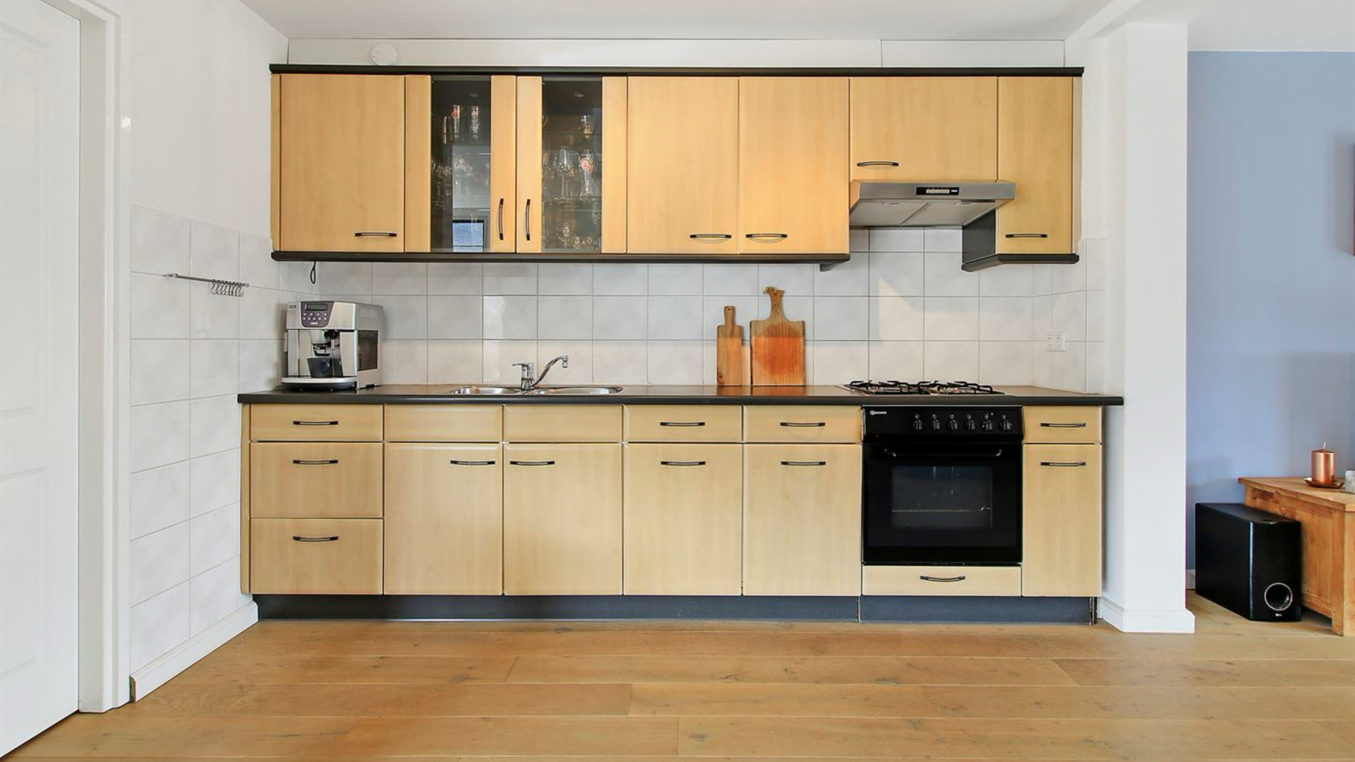 Binnenkijken in de twee onder een kapwoning van AZ-toptalent Kees Smit. Zie foto’s 4