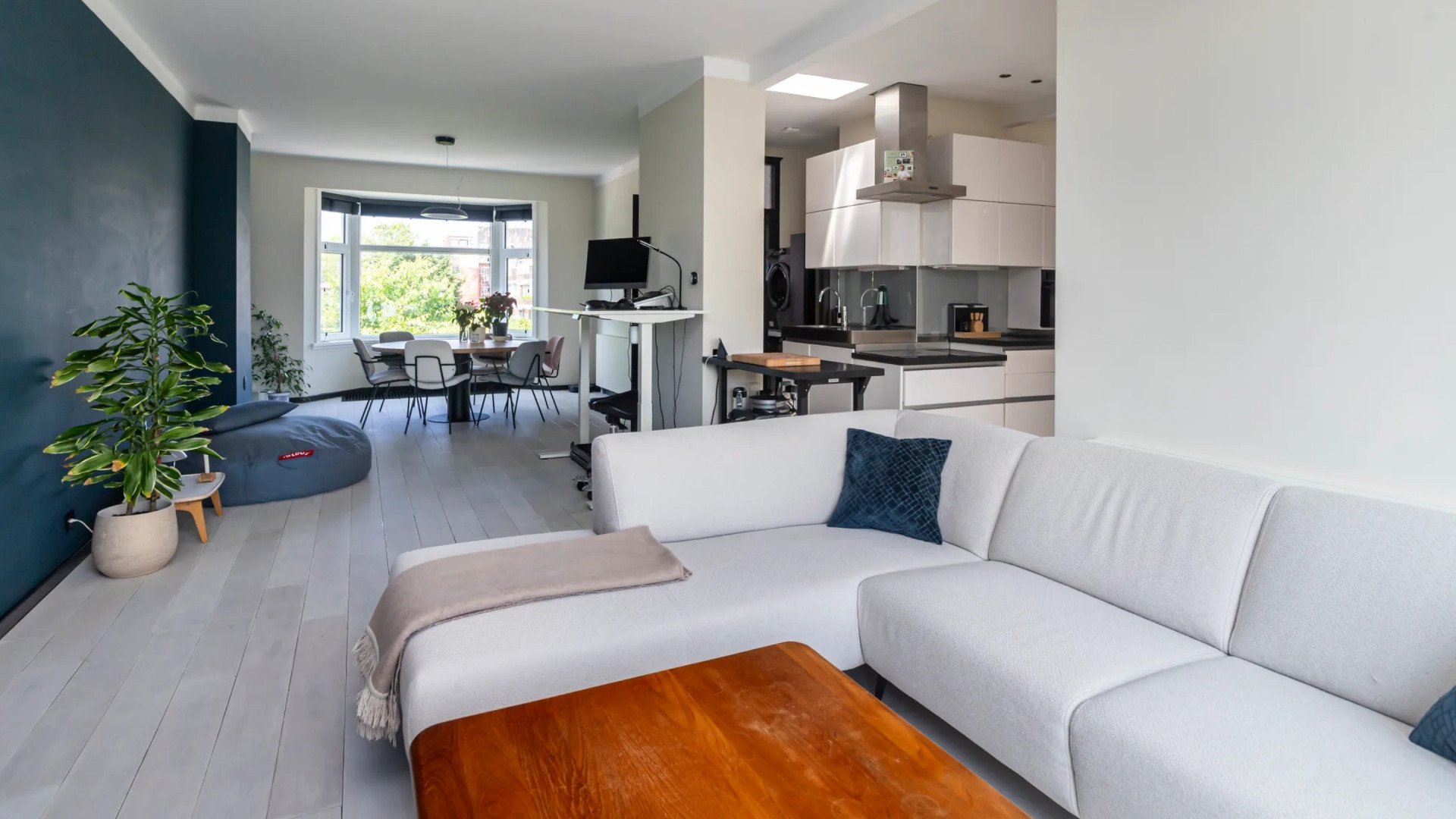 TV-presentator Dennis Weening koopt na scheiding dit appartement. Zie foto’s 2