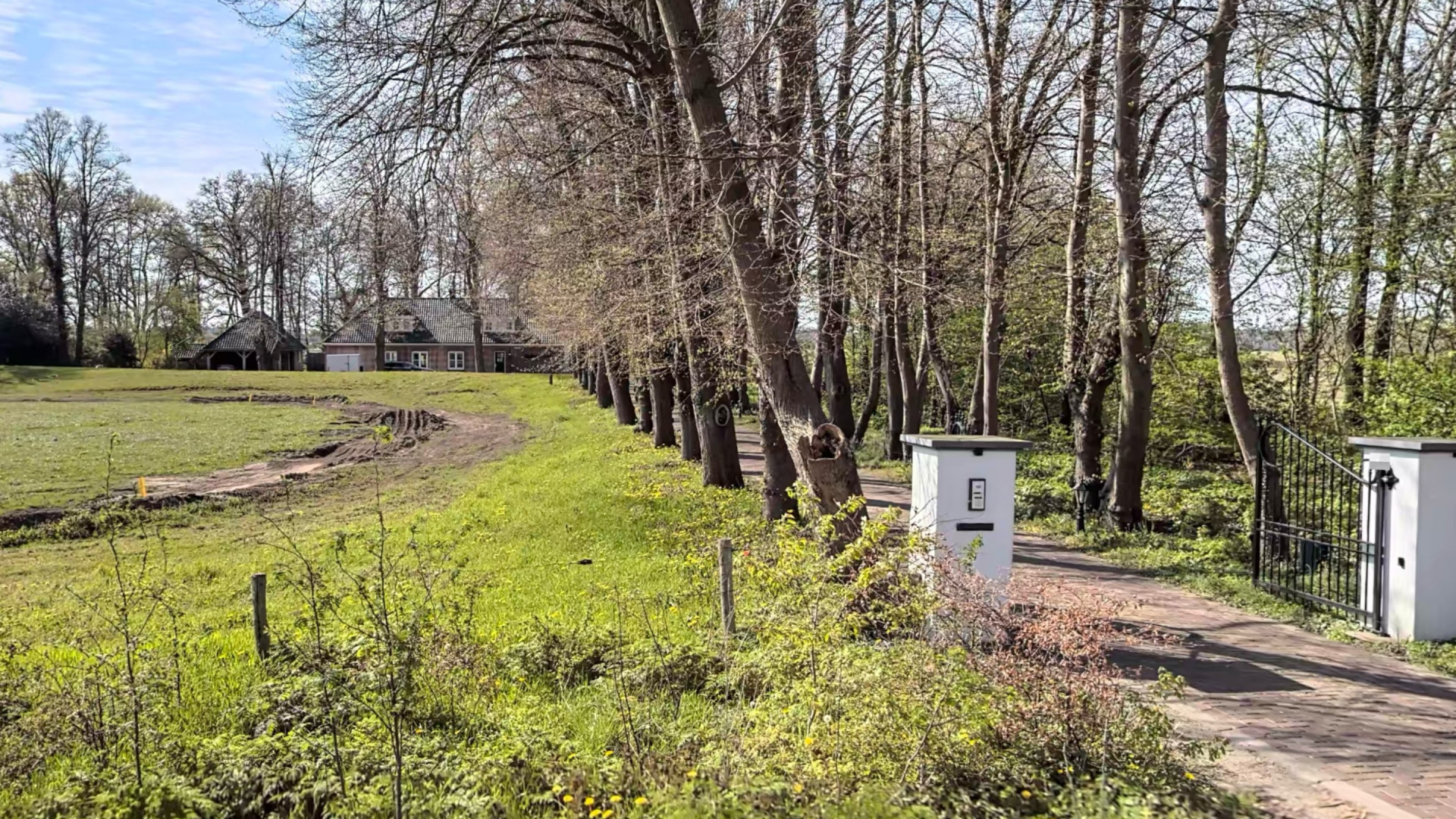 Het miljoenen imperium van Erben Wennemars. Zie foto's 2