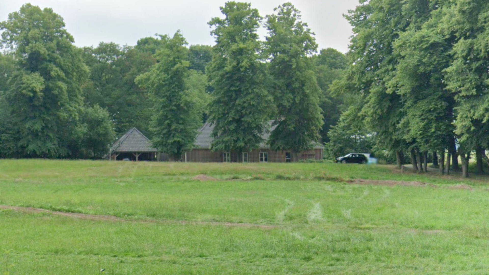 Het miljoenen imperium van Erben Wennemars. Zie foto's 6