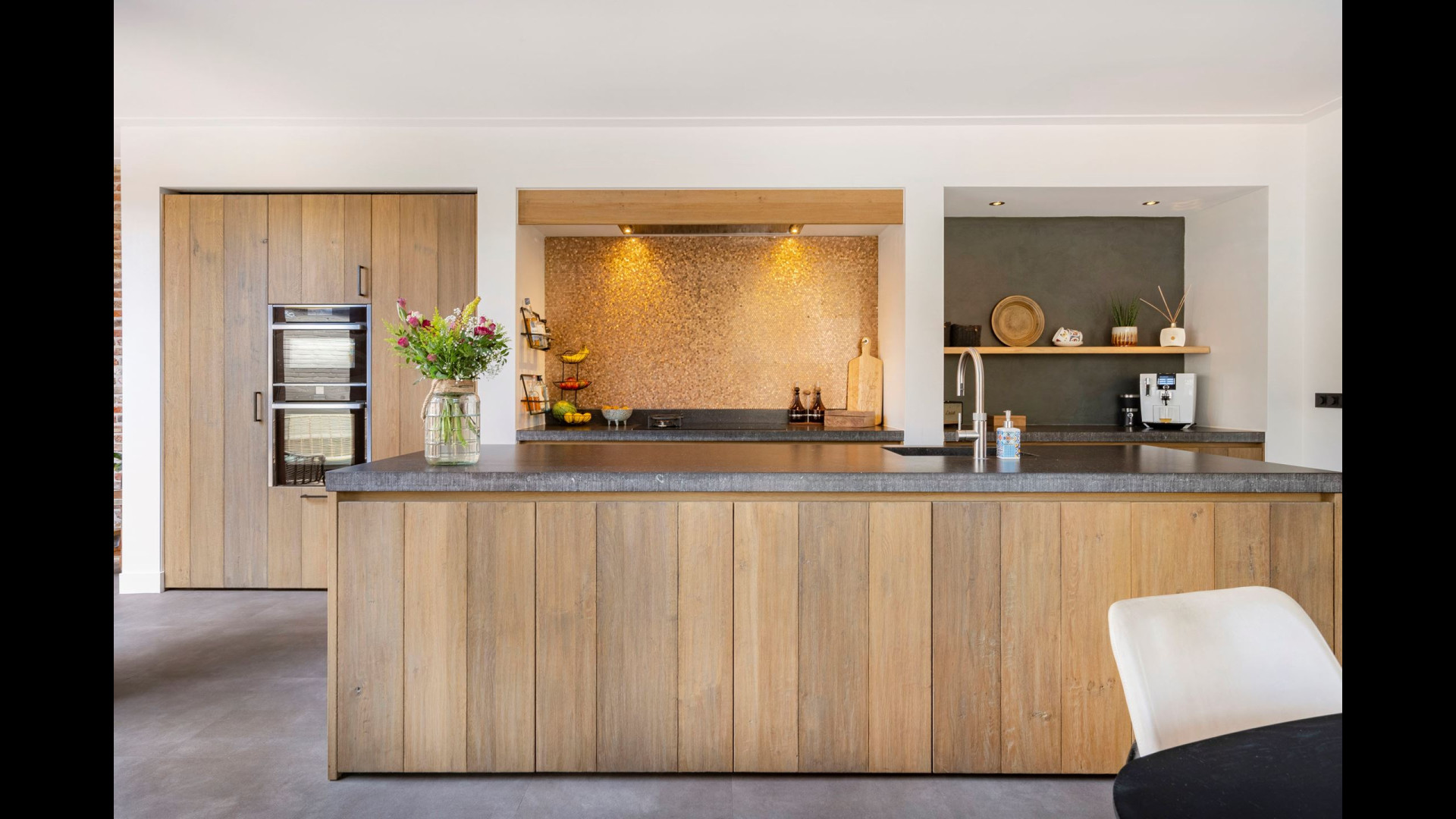 Hier wonen topatlete Femke Bol en haar echtgenoot Ben Broeders. Zie foto’s 15