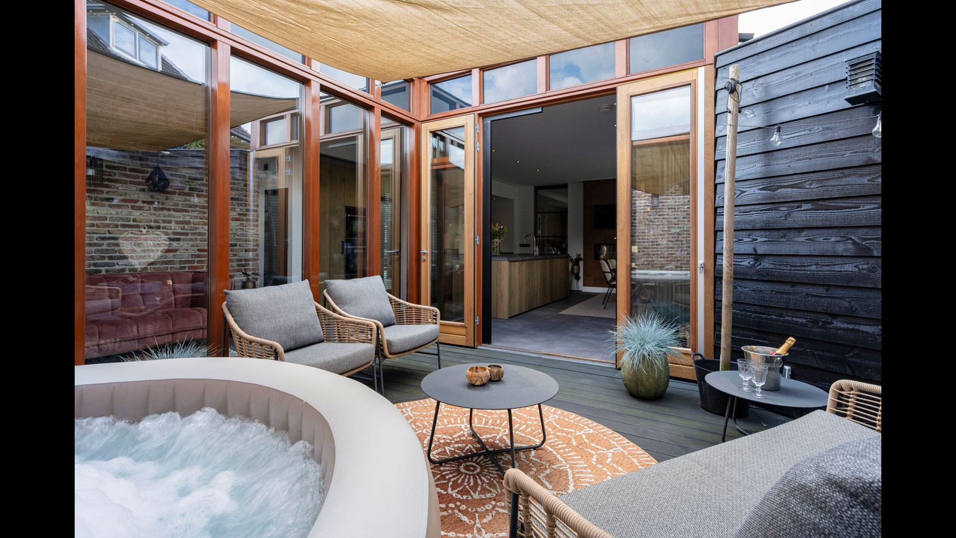 Hier wonen topatlete Femke Bol en haar echtgenoot Ben Broeders. Zie foto’s 21