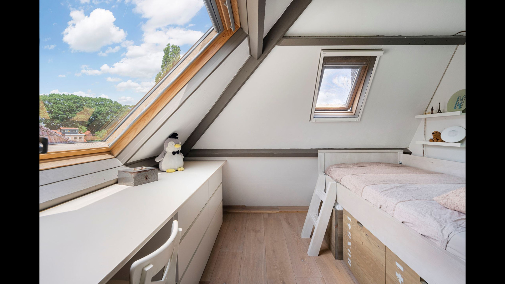 Hier wonen topatlete Femke Bol en haar echtgenoot Ben Broeders. Zie foto’s 31