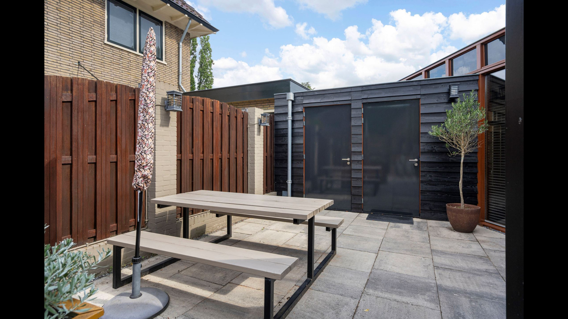 Hier wonen topatlete Femke Bol en haar echtgenoot Ben Broeders. Zie foto’s 37