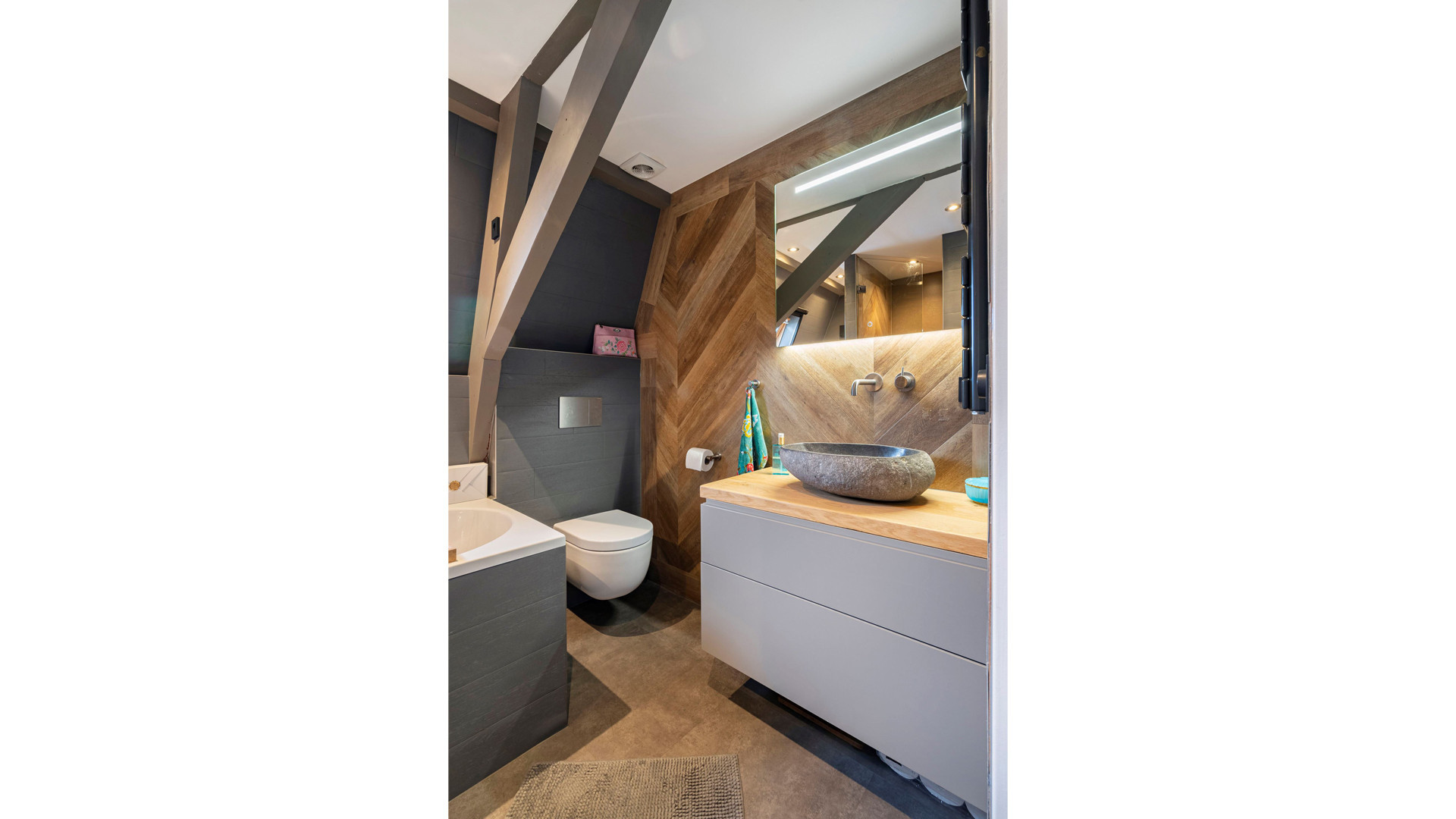 Hier wonen topatlete Femke Bol en haar echtgenoot Ben Broeders. Zie foto’s 27