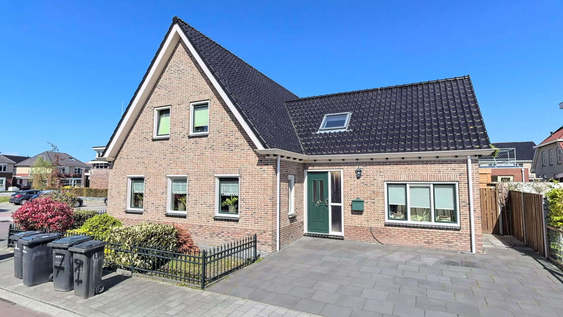 Teun Föhn steekt tonnen eigen geld in zijn recent gekochte eengezinswoning. Zie foto’s 12