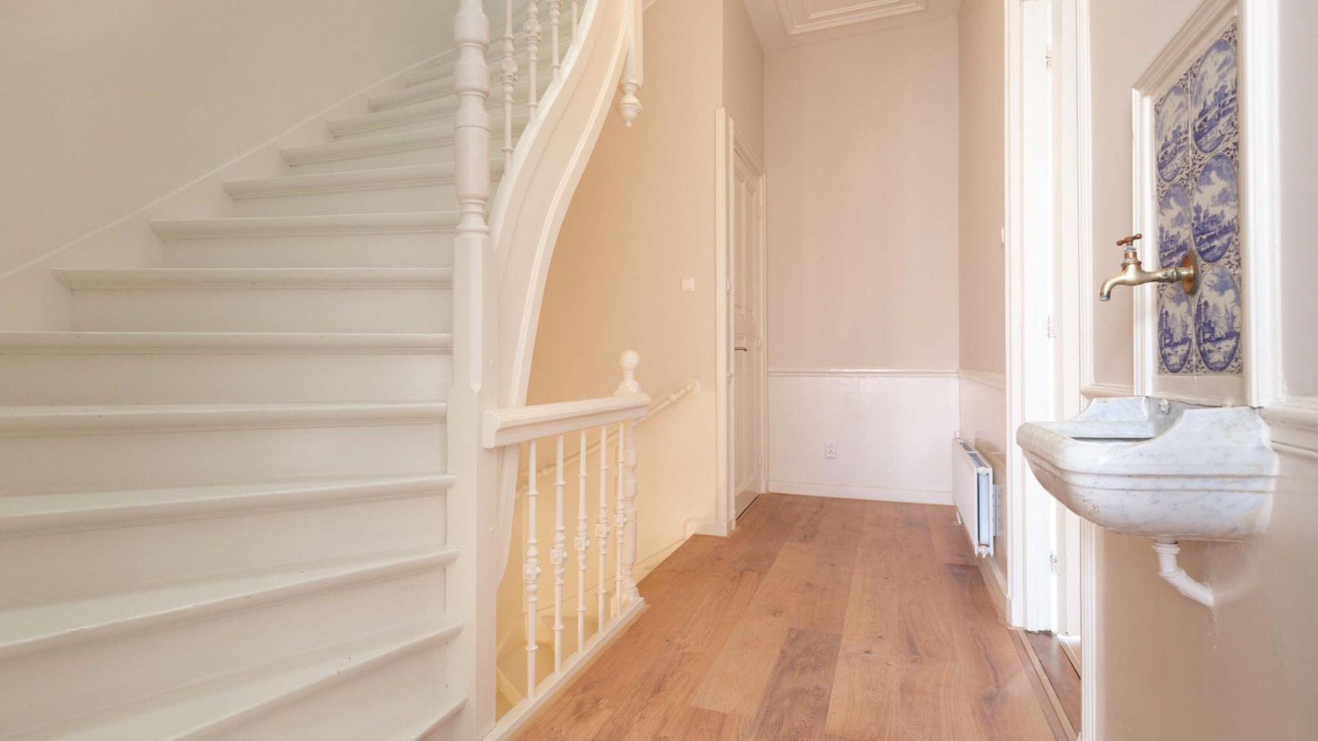 Zo woont Lucky TV-eigenaar Sander van de Pavert 5