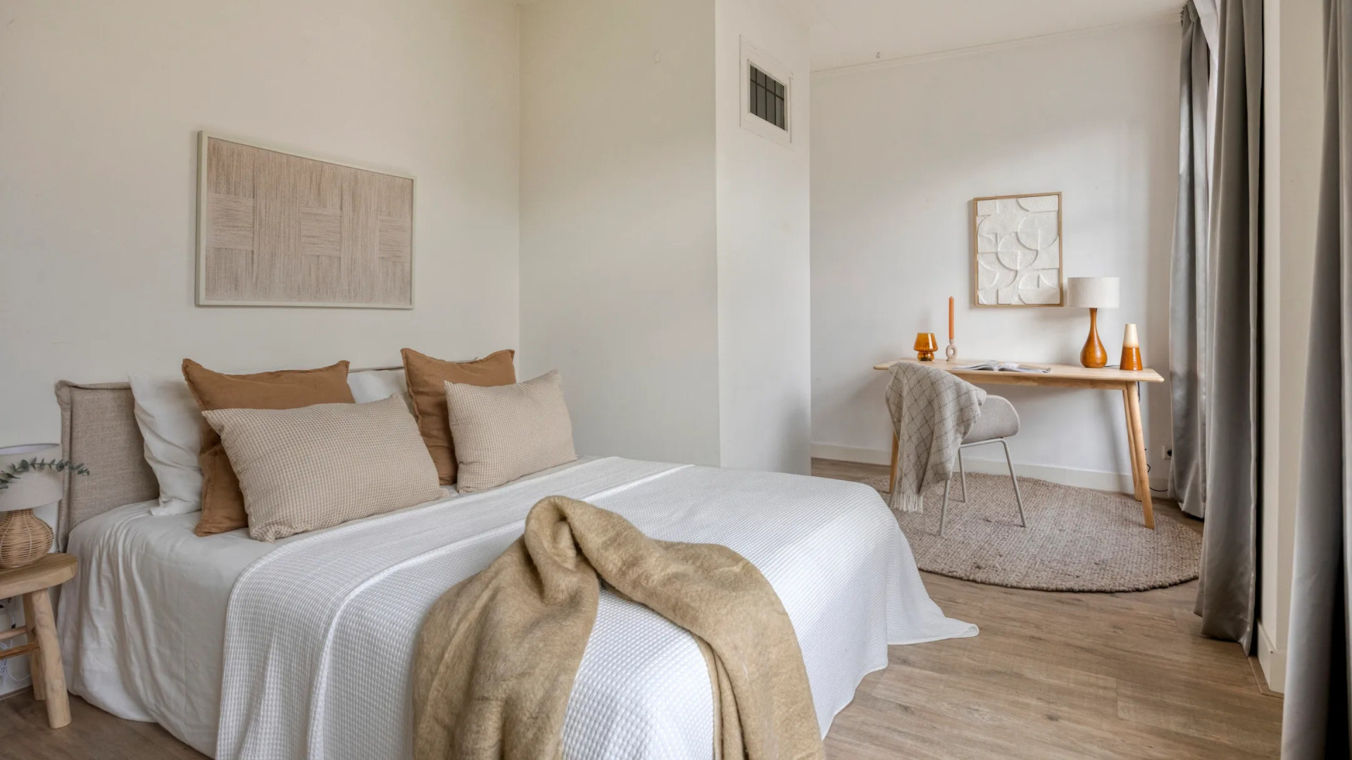 Voetballer Daley Blind zet zijn Amsterdamse appartement met forse winstpotentie te koop. Zie foto’s 6