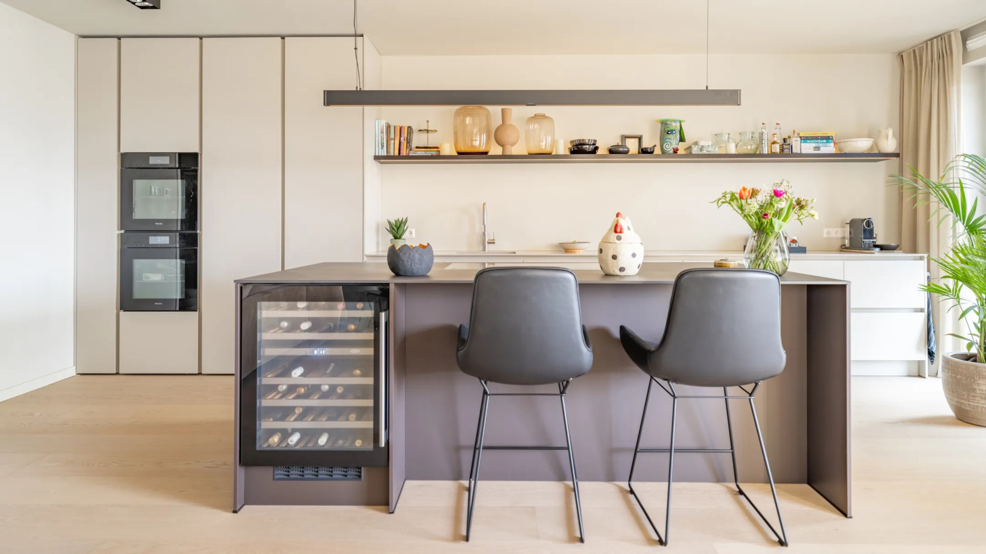 Oud Koffietijd presentatrice Mireille Bekooij gokt op forse winst op haar appartement. Zie foto’s 5