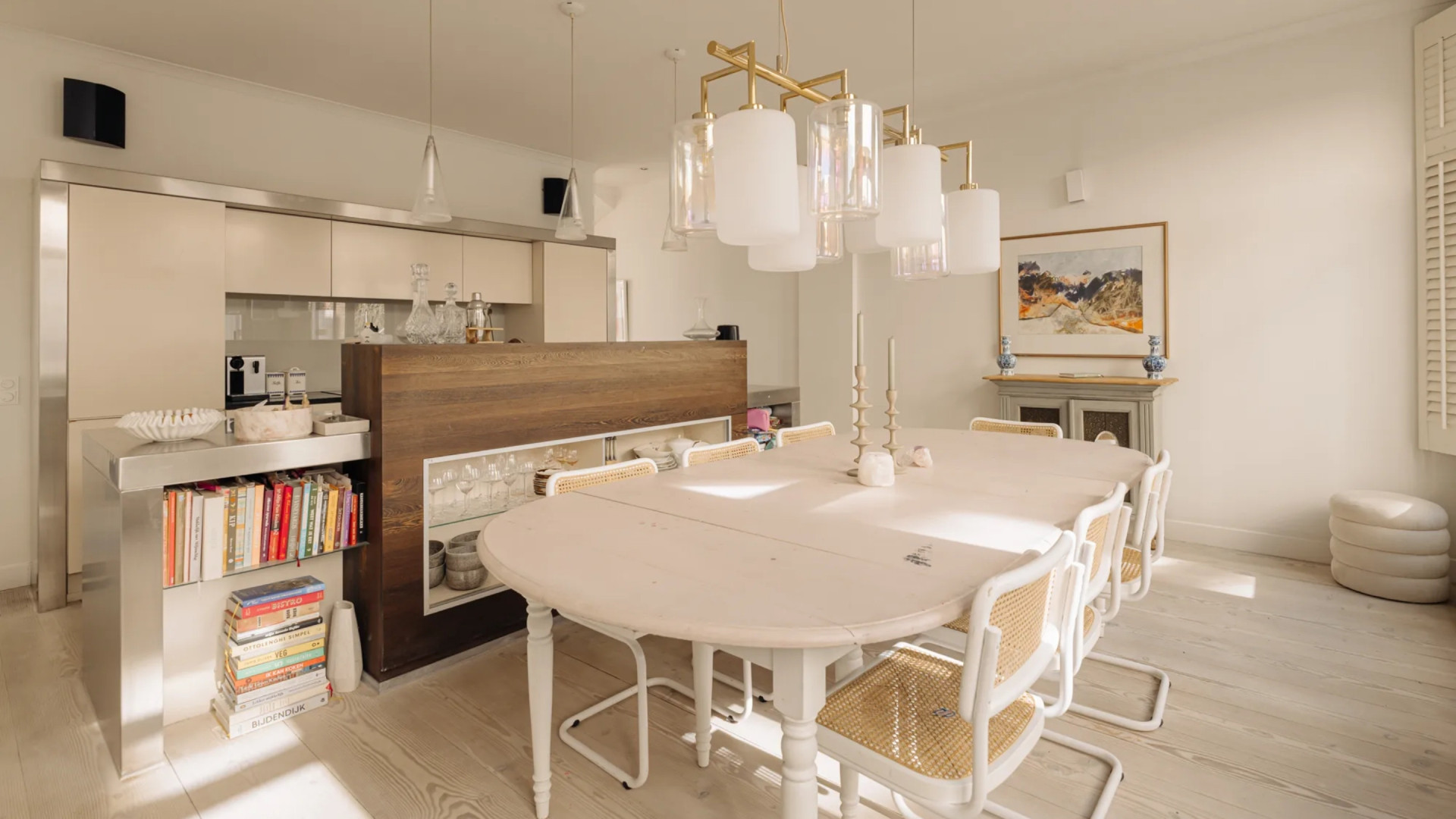 DJ Sander Kleinenberg zet zijn Amsterdamse miljoenenappartement opnieuw te koop. Zie foto’s 4