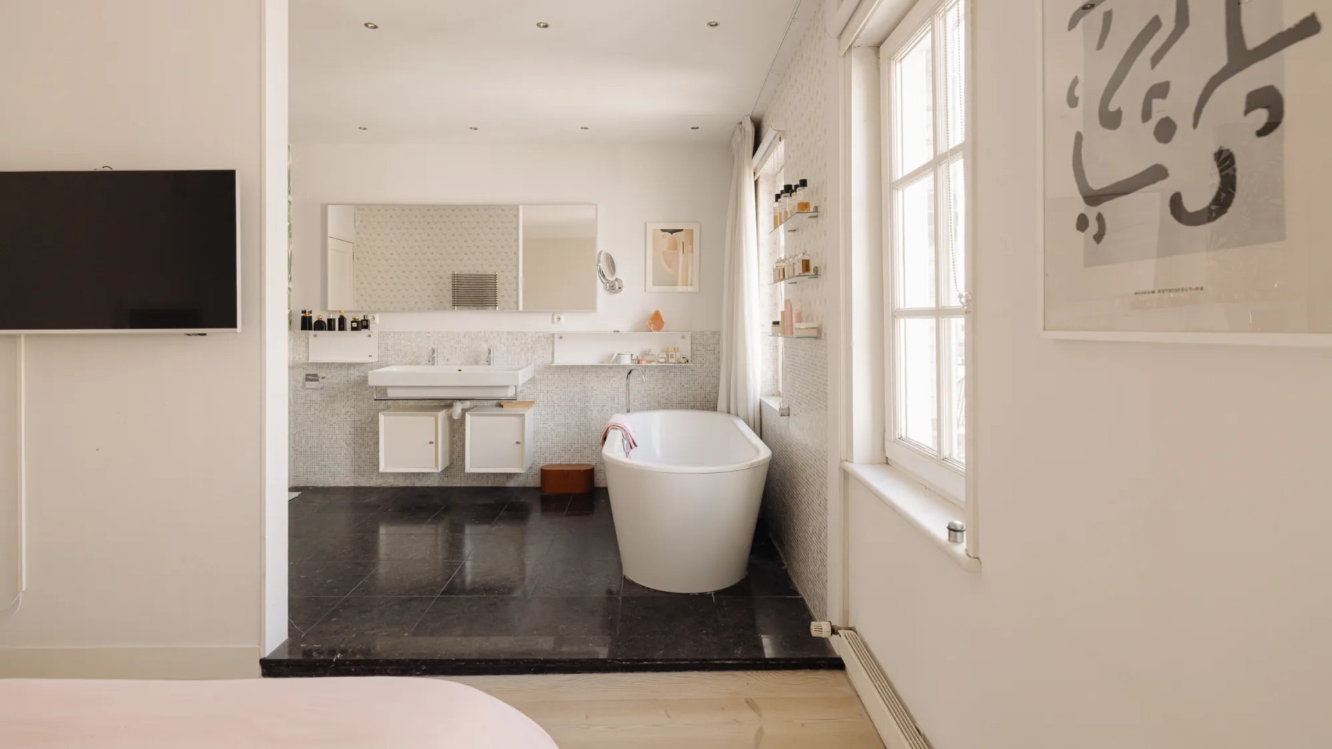 DJ Sander Kleinenberg zet zijn Amsterdamse miljoenenappartement opnieuw te koop. Zie foto’s 7