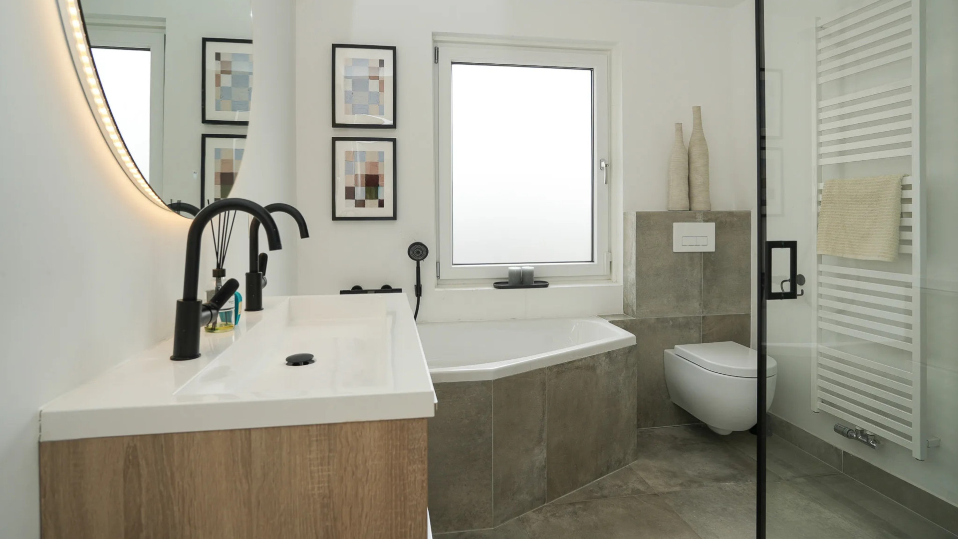 Teleurgestelde PSV-speler Joey Veerman zet zijn woning te koop. Zie foto’s 8